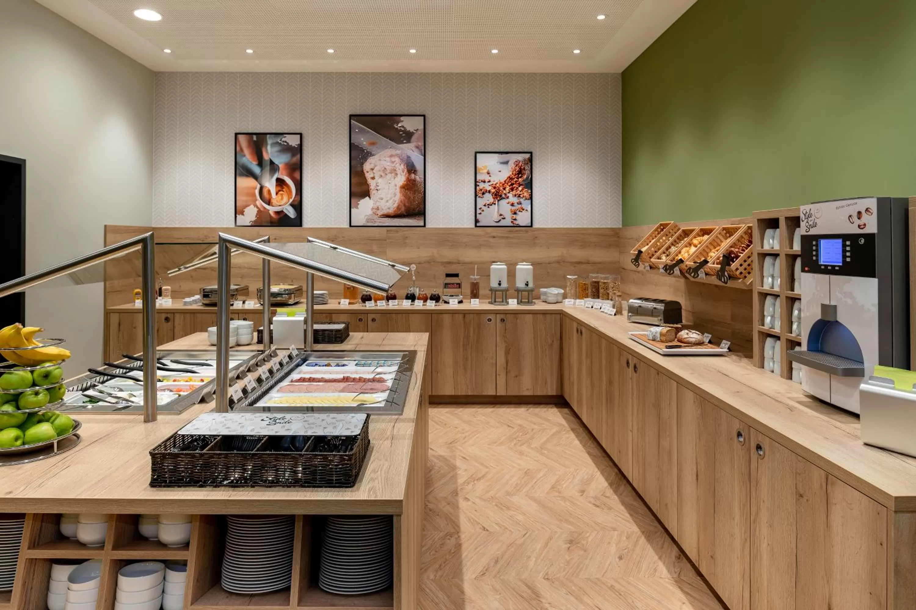 Buffet breakfast in Ibis Styles Aschaffenburg