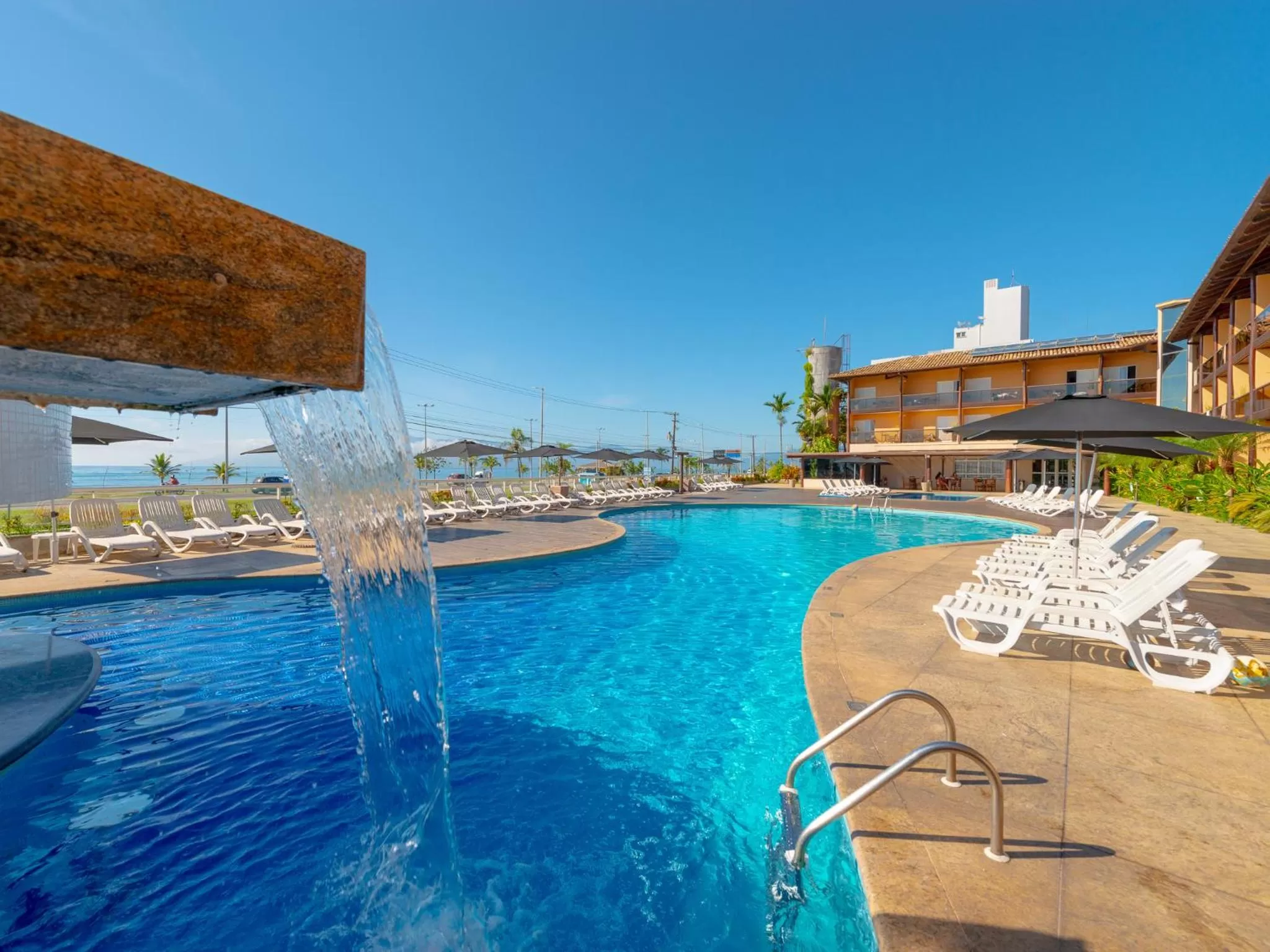 Pool view in Hotel Costa Norte Massaguaçu
