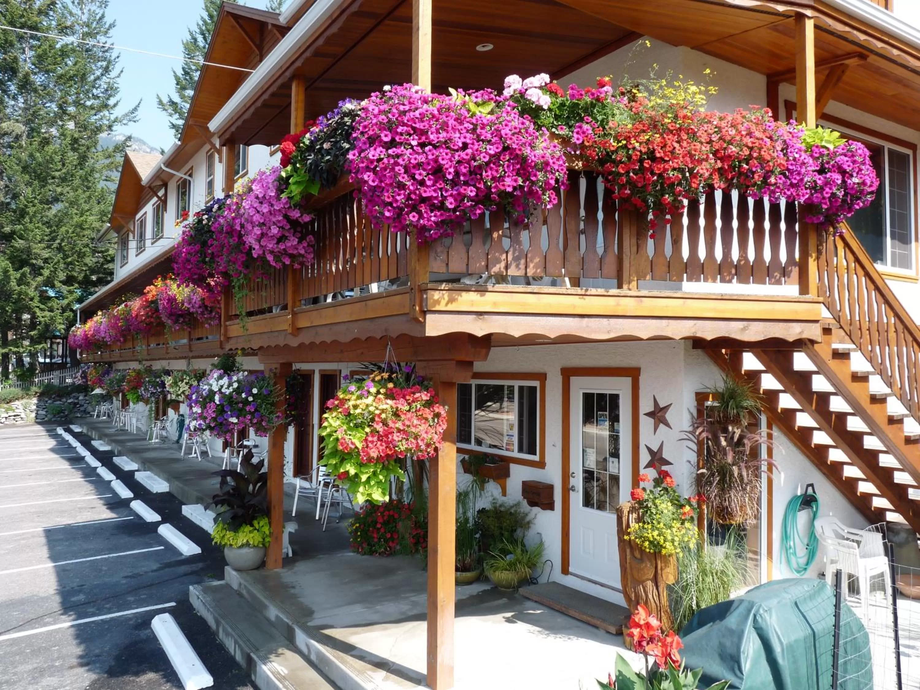 Facade/entrance in Gateway Motel