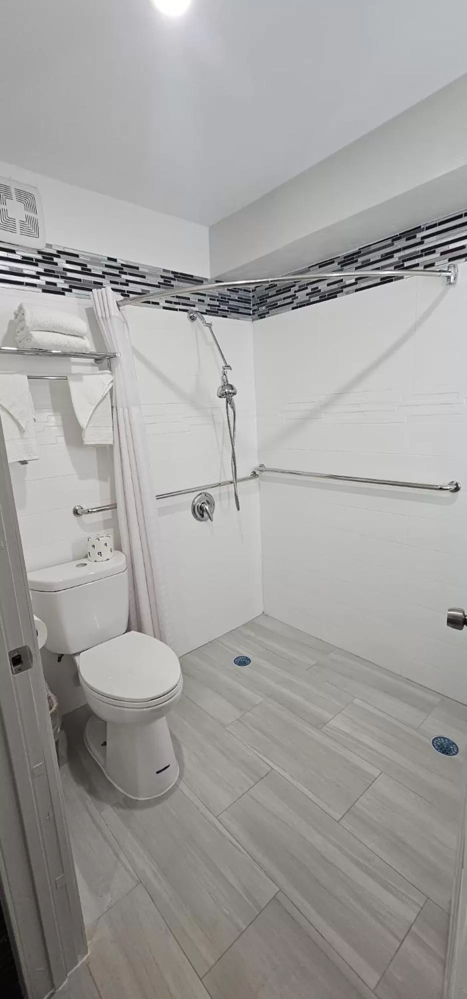 Shower in Days Inn by Wyndham Indianapolis East Post Road