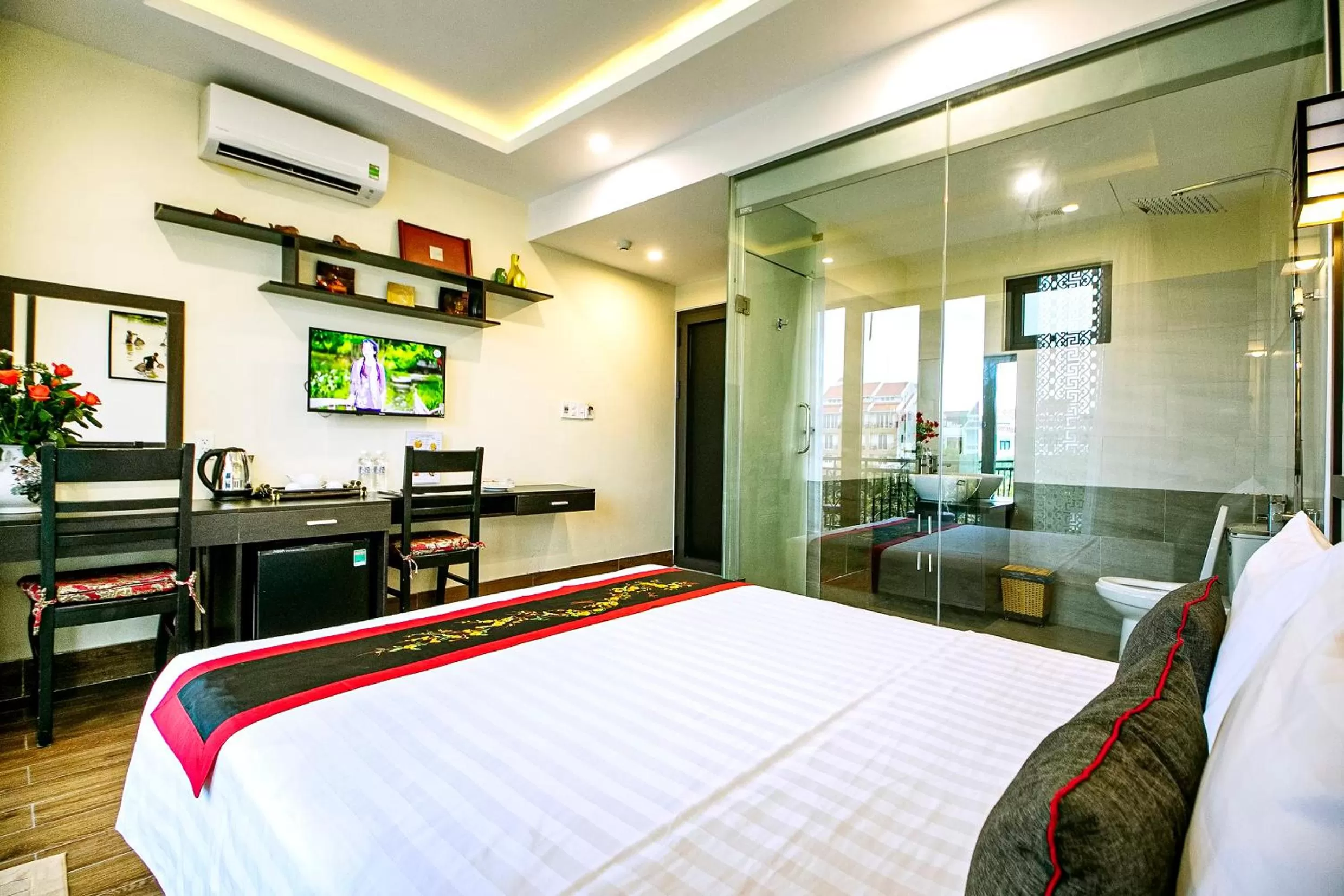 Bedroom, Bed in Hoi An Riverland Villa - Hoi An Center