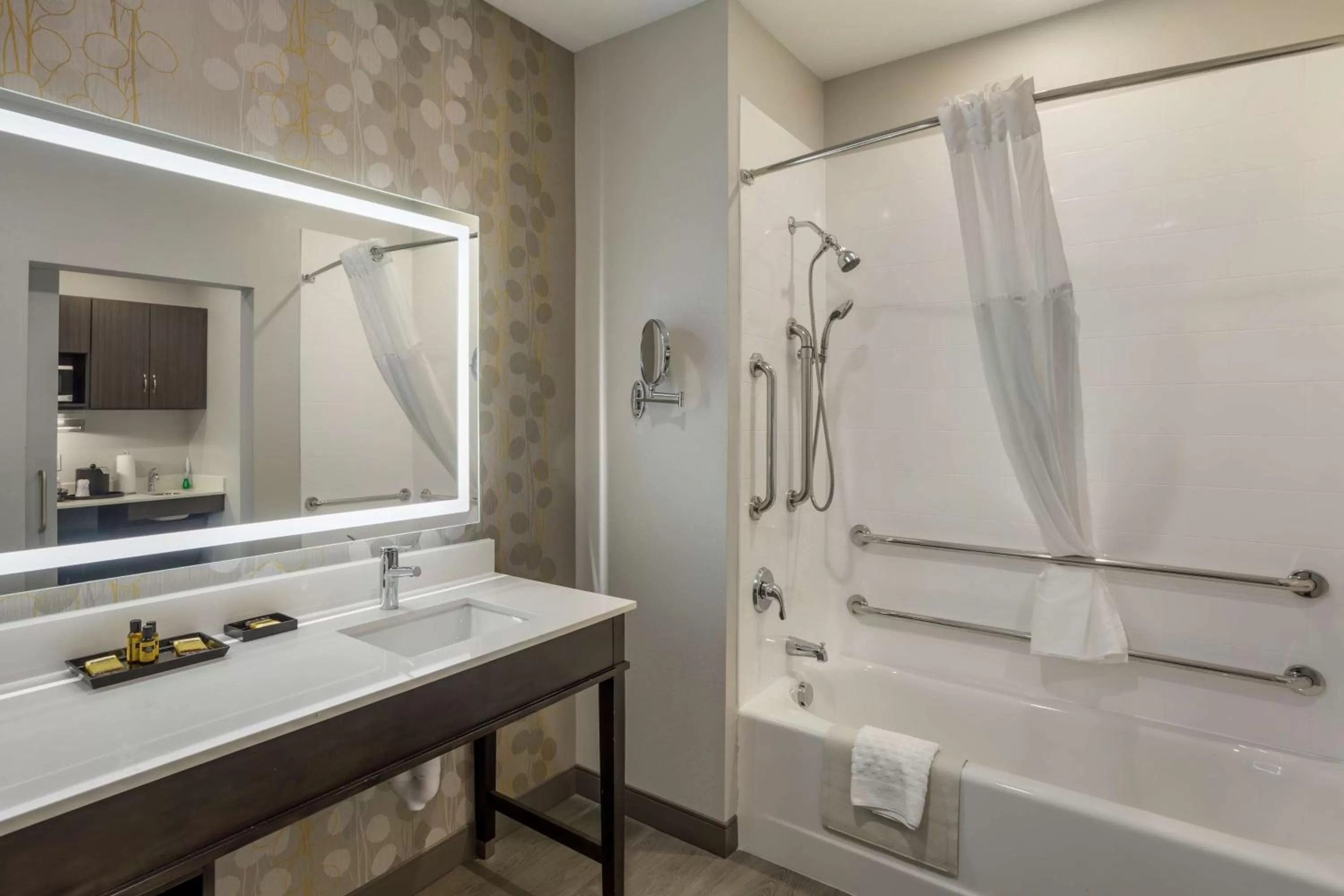 Bathroom in Best Western Plus Executive Residency Nashville Antioch