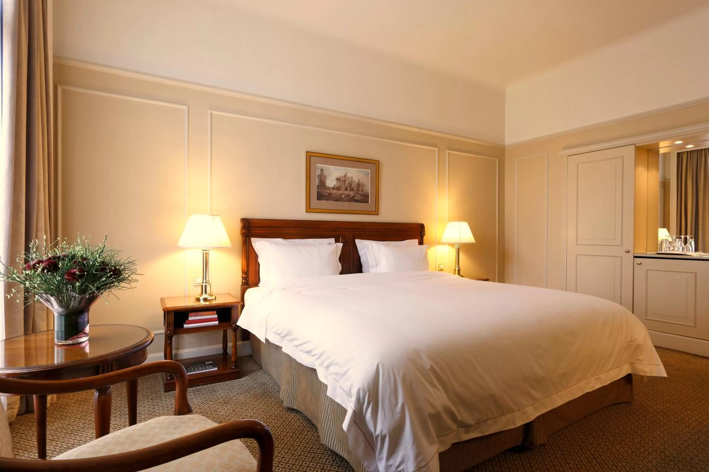 Bedroom, Bed in Hotel Le Plaza Brussels