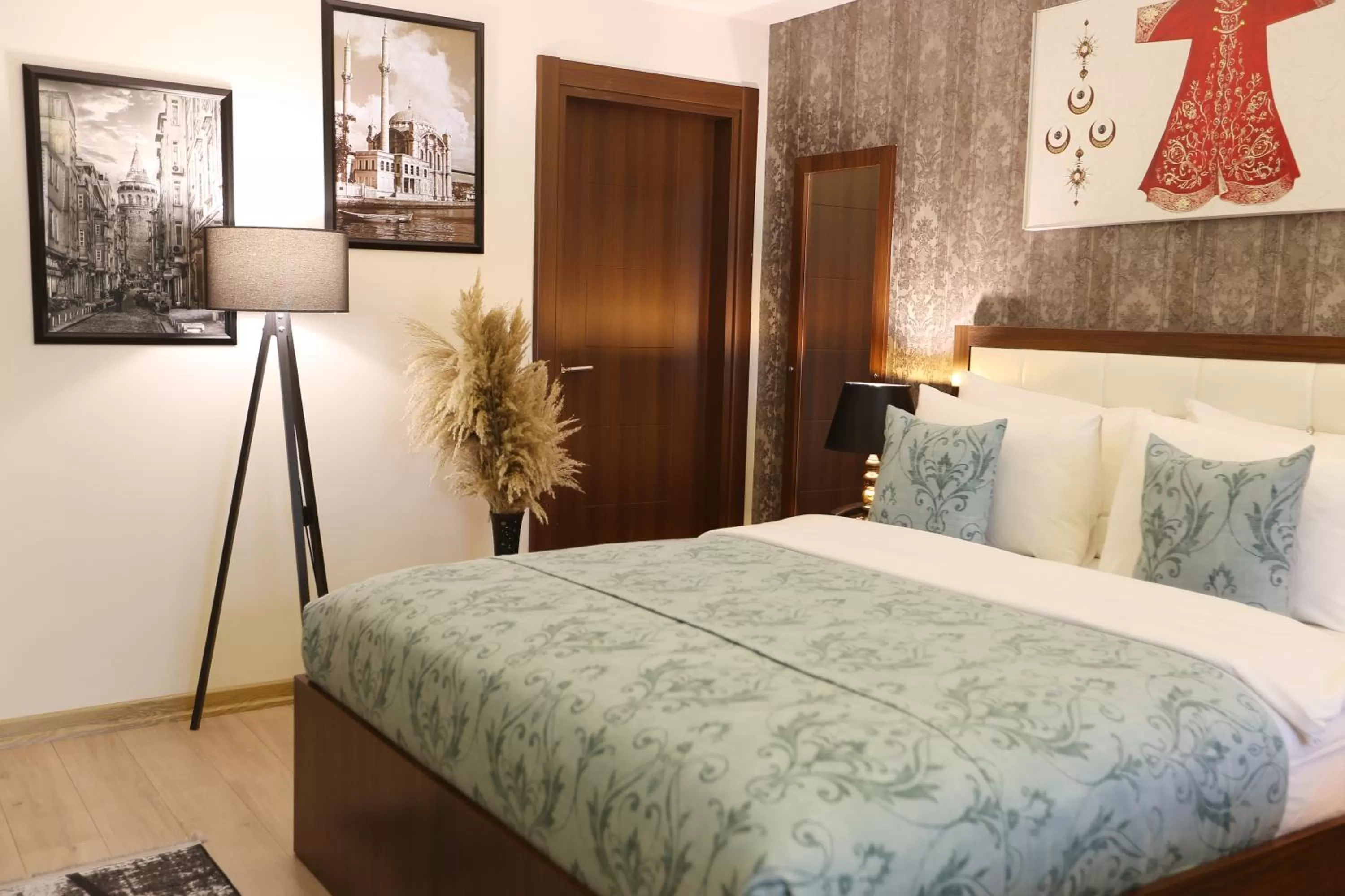 Bed in Cebeci Grand Hotel