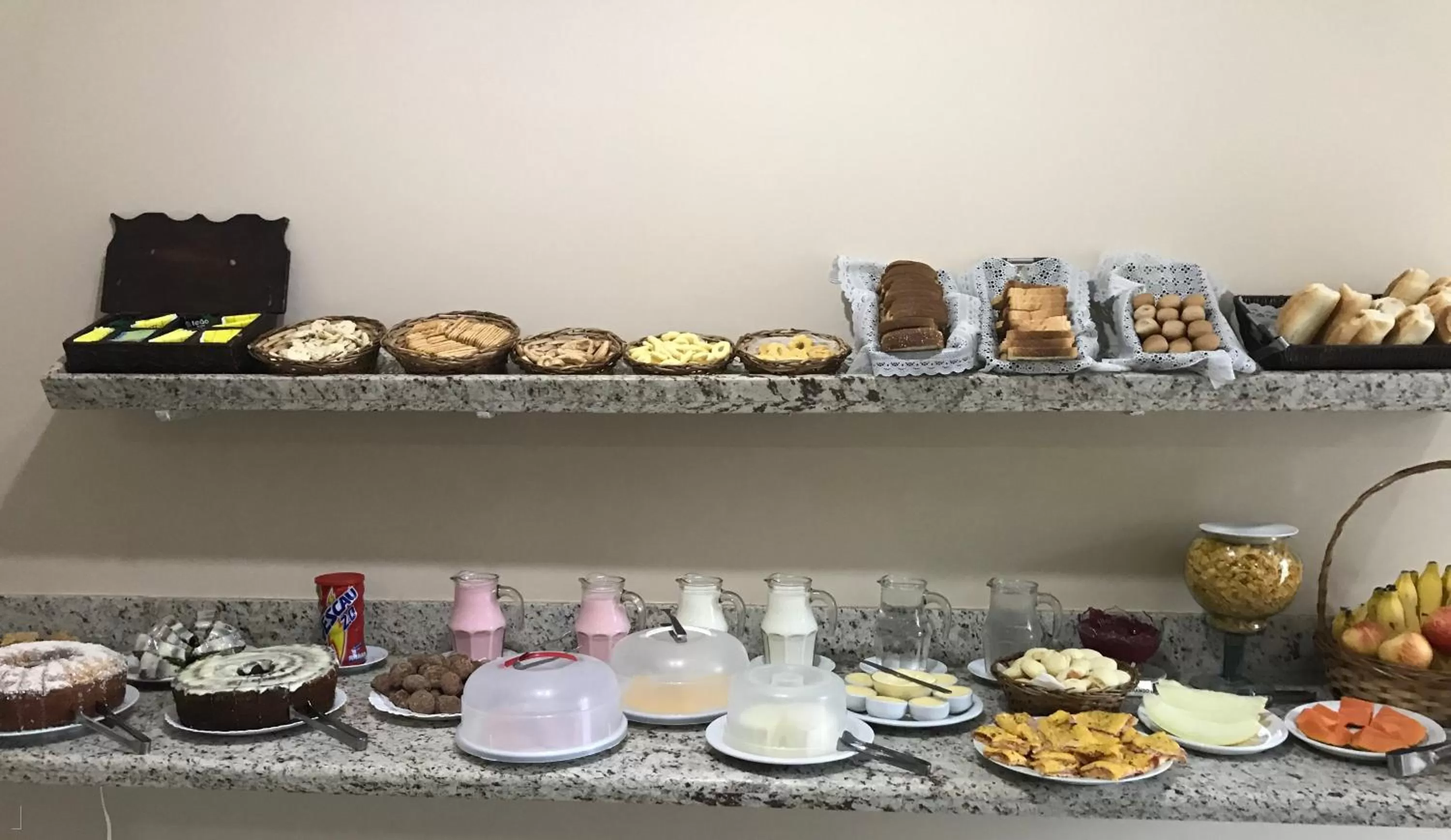 Breakfast in Resende Inn