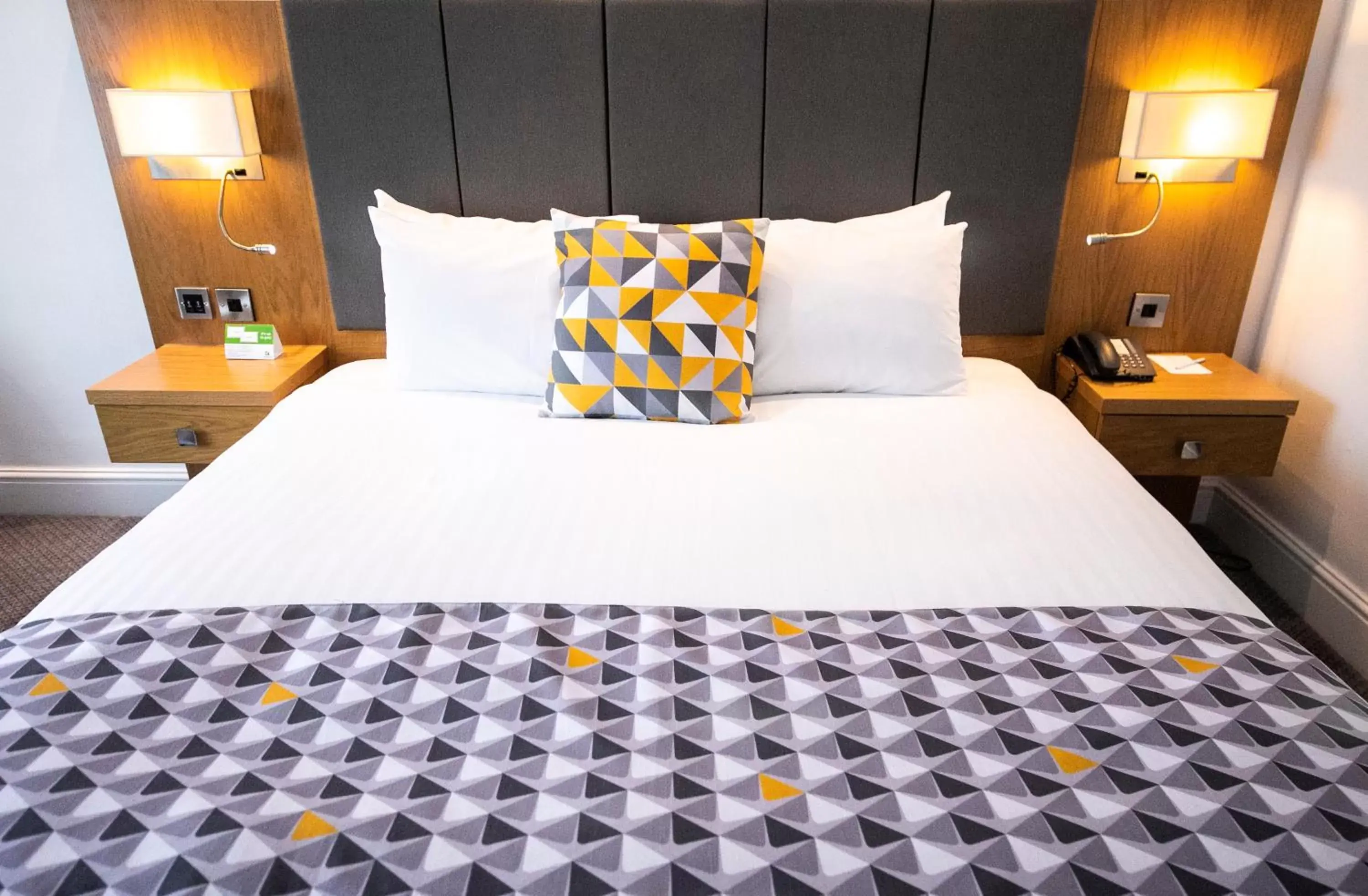 Standard Double Room in Holiday Inn Kenilworth - Warwick by IHG Standard Double Room in Holiday Inn Kenilworth - Warwick by IHG