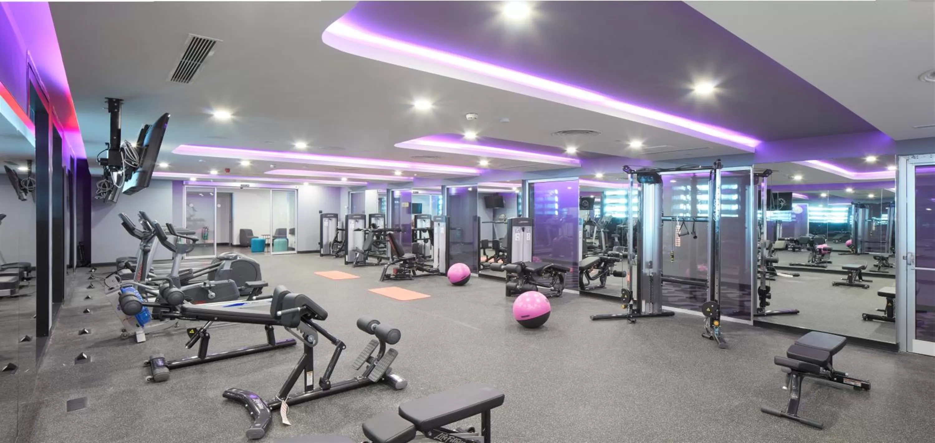 Fitness centre/facilities in YOTEL Istanbul Airport, City Entrance