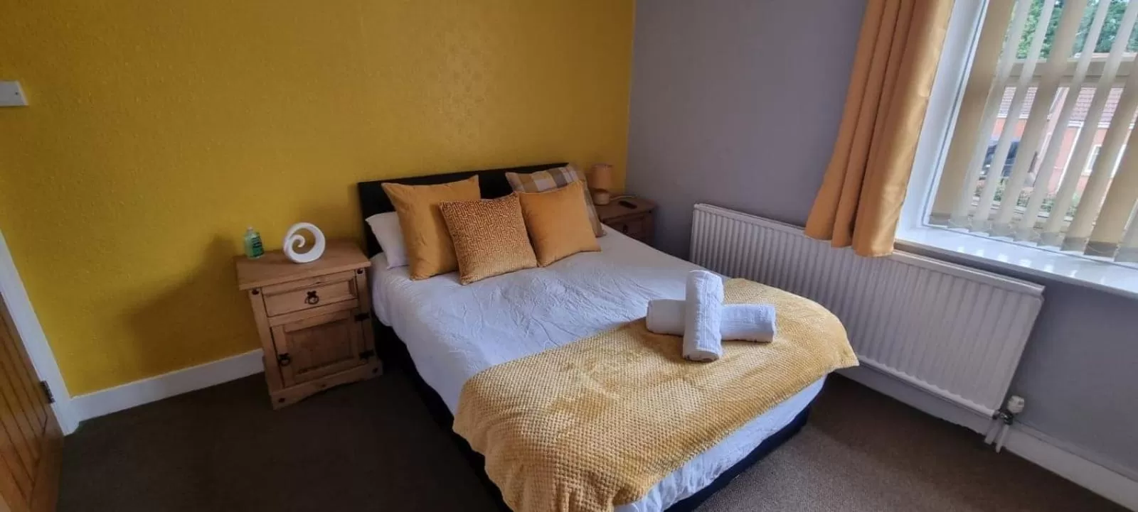 Bed in The Wheatsheaf Hotel