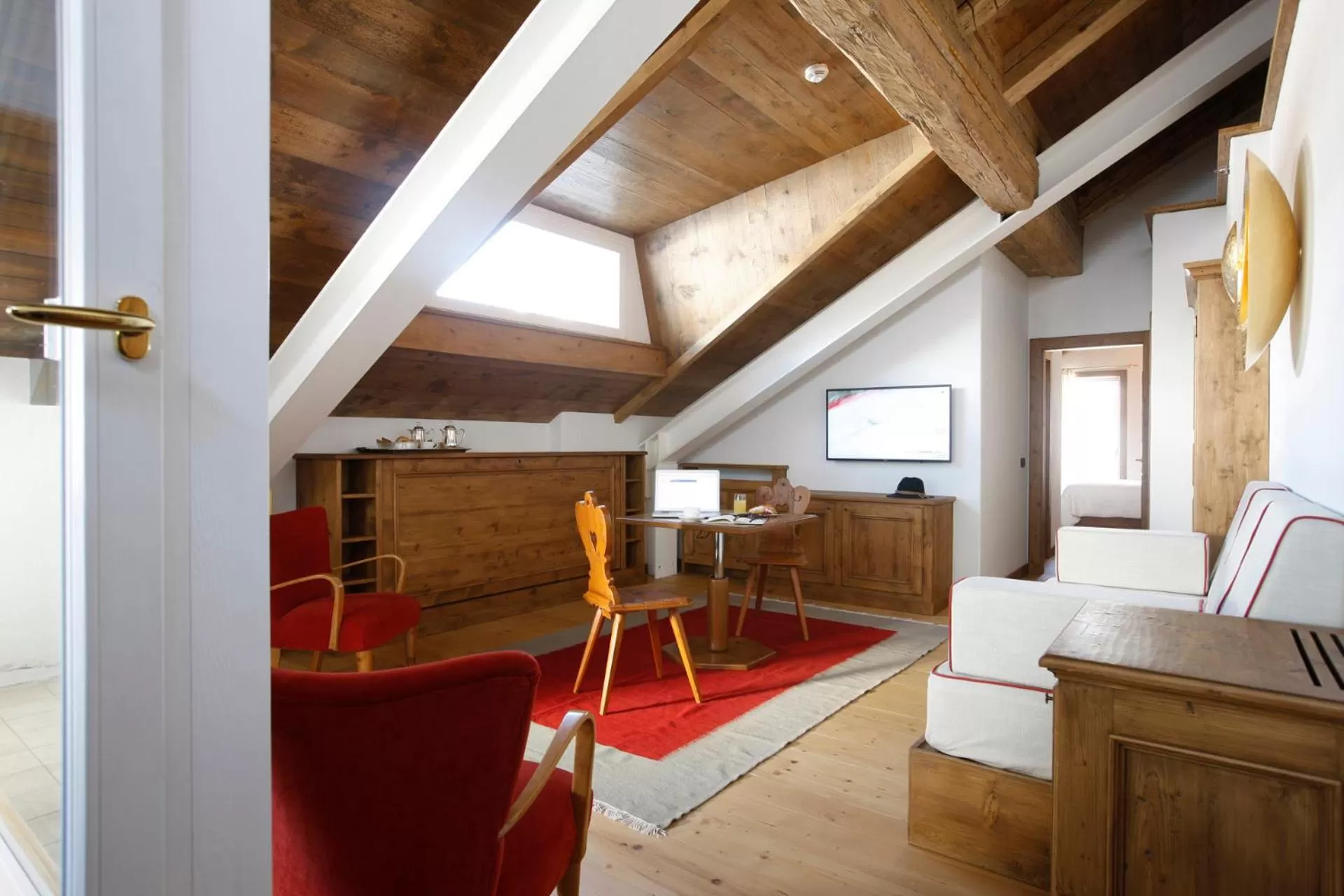 Seating area in Hotel Cortina