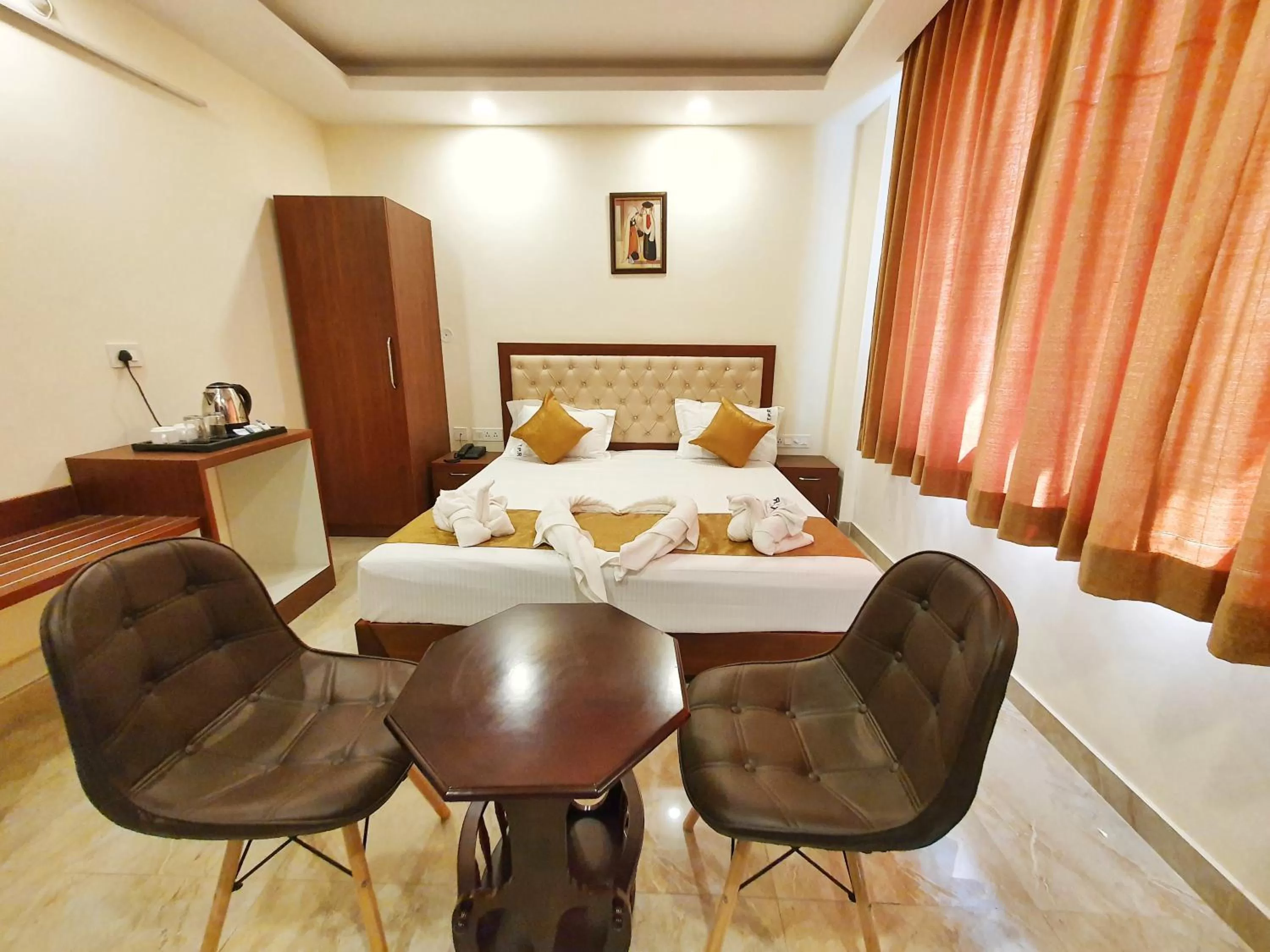 Photo of the whole room, Bed in The Park Residency