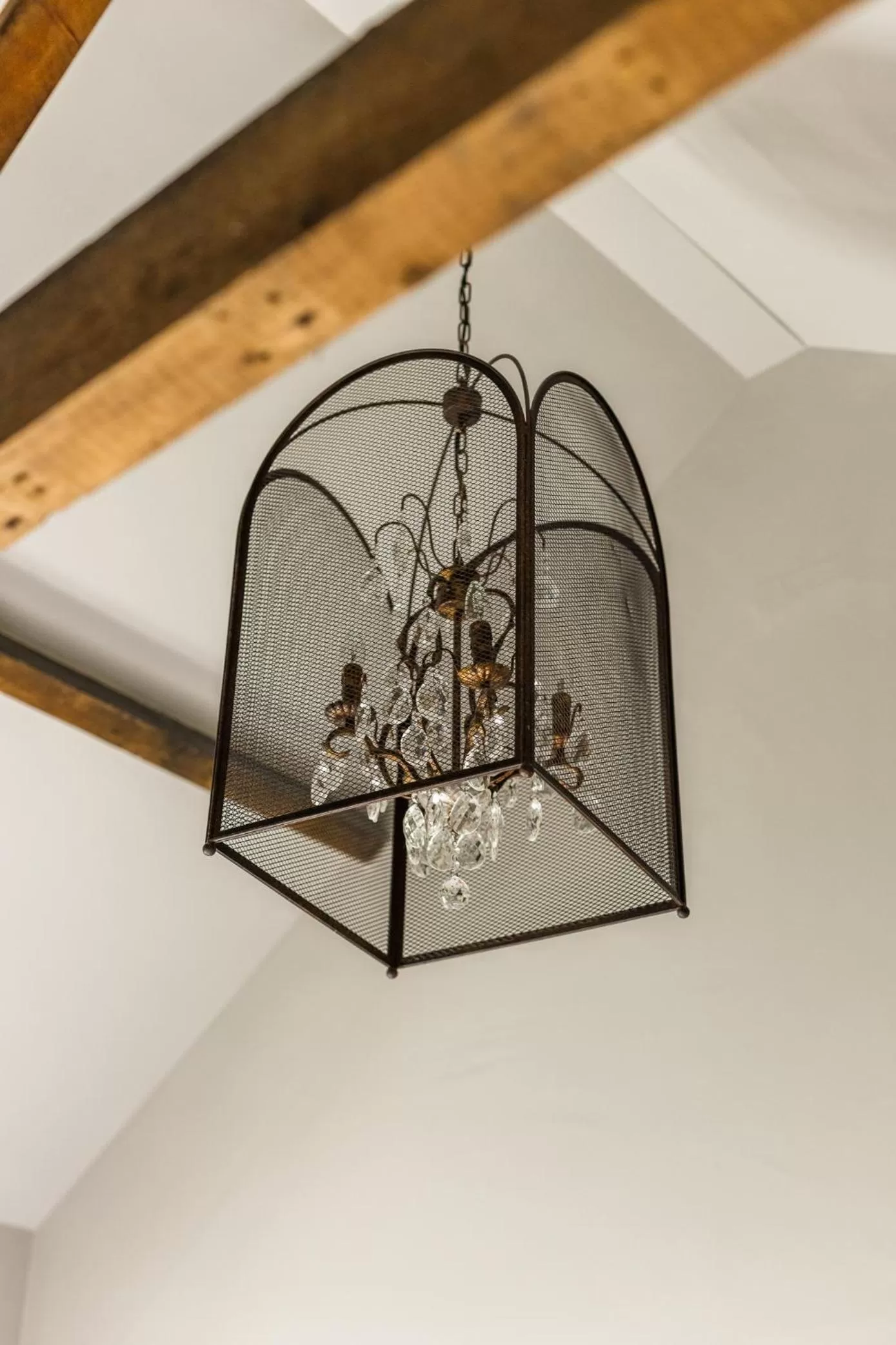 Decorative detail in Plum and Partridge Husthwaite