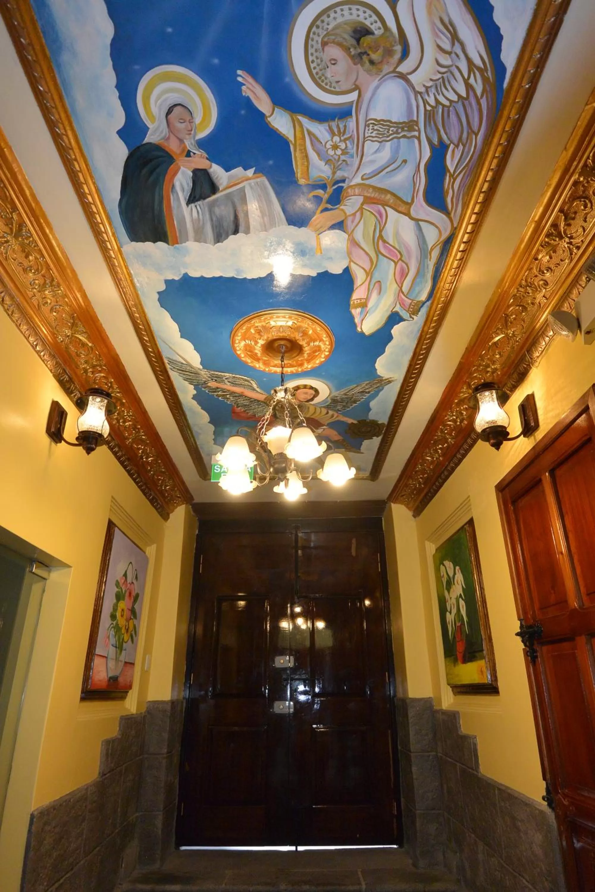 Lobby or reception in Hotel La Basílica Quito