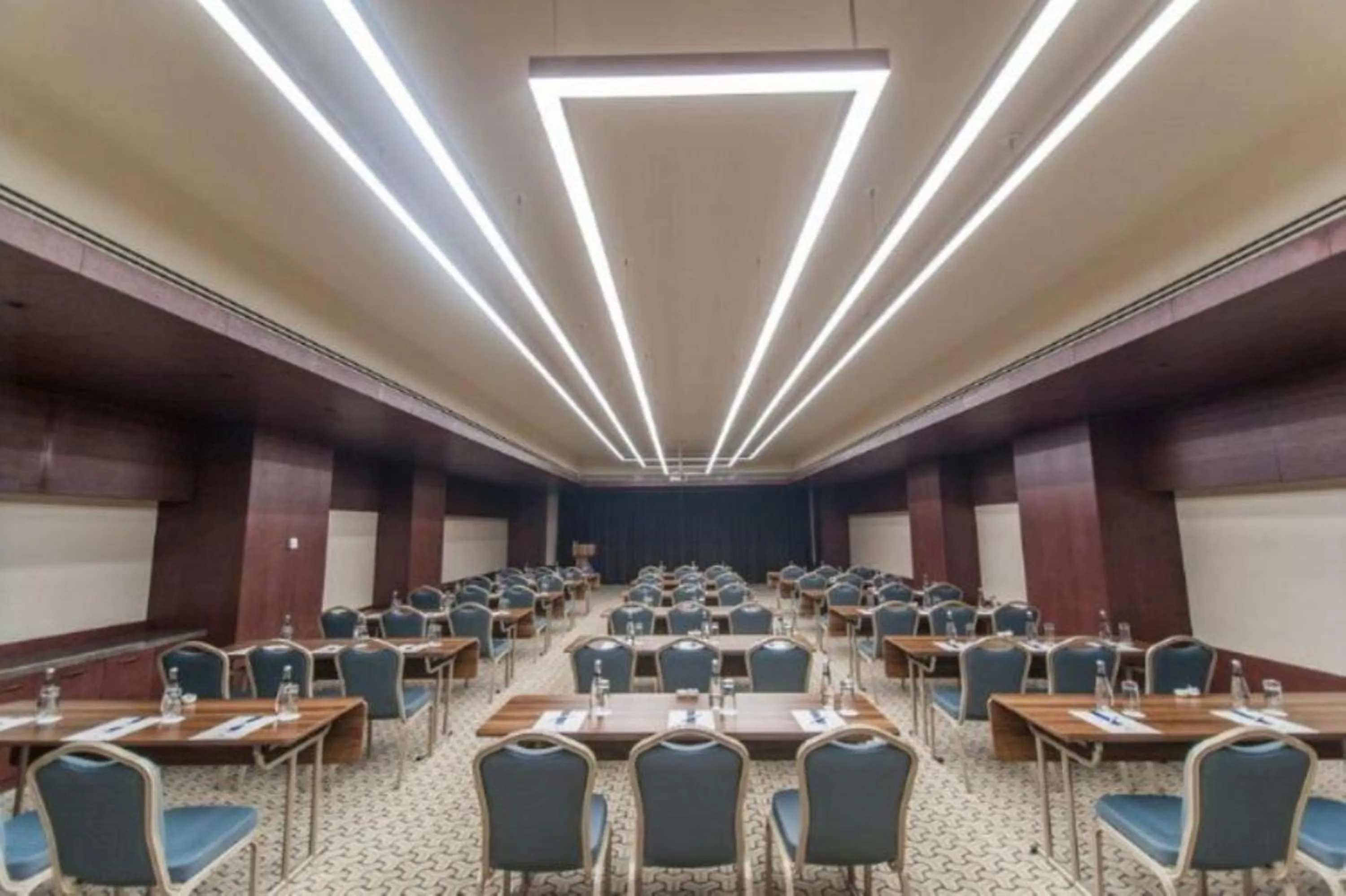 Meeting/conference room in Grand Hotel & Convention Center Karaman