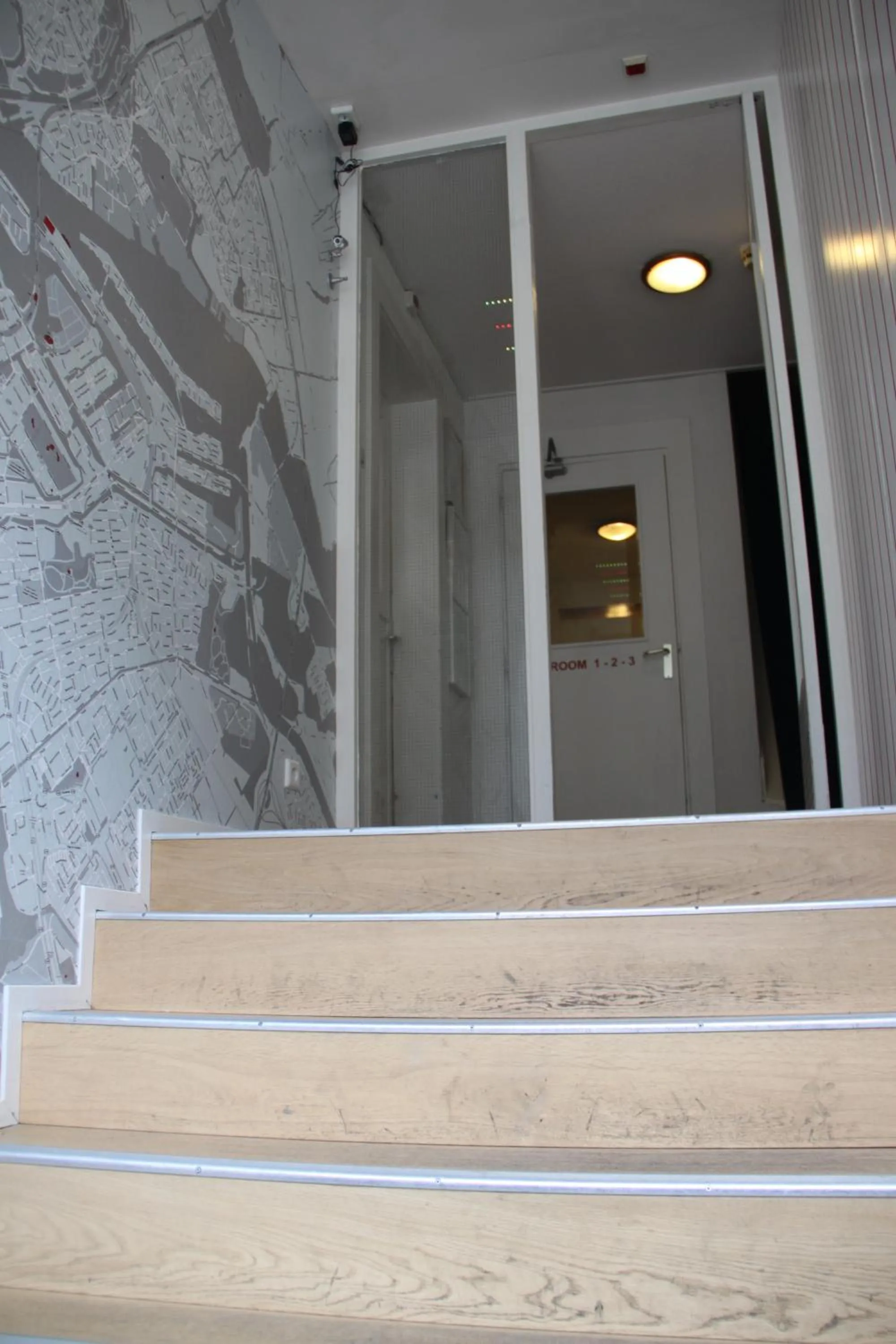 Facade/entrance in Hotel La Bohème