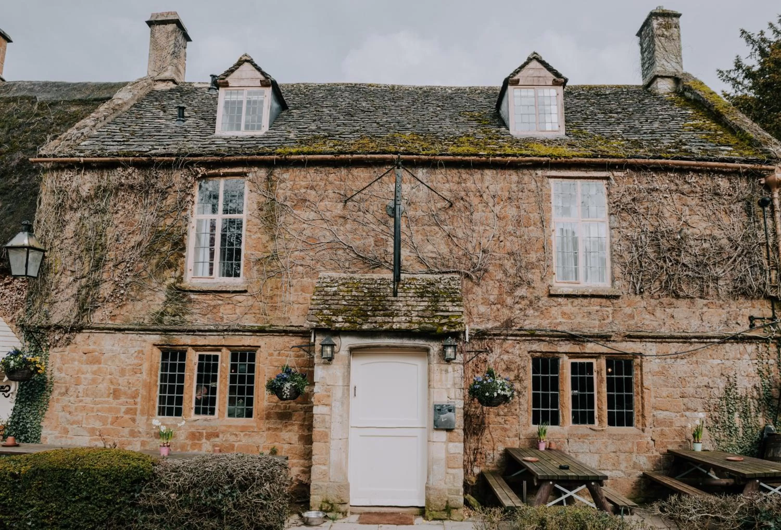 Facade/entrance in The Falkland Arms