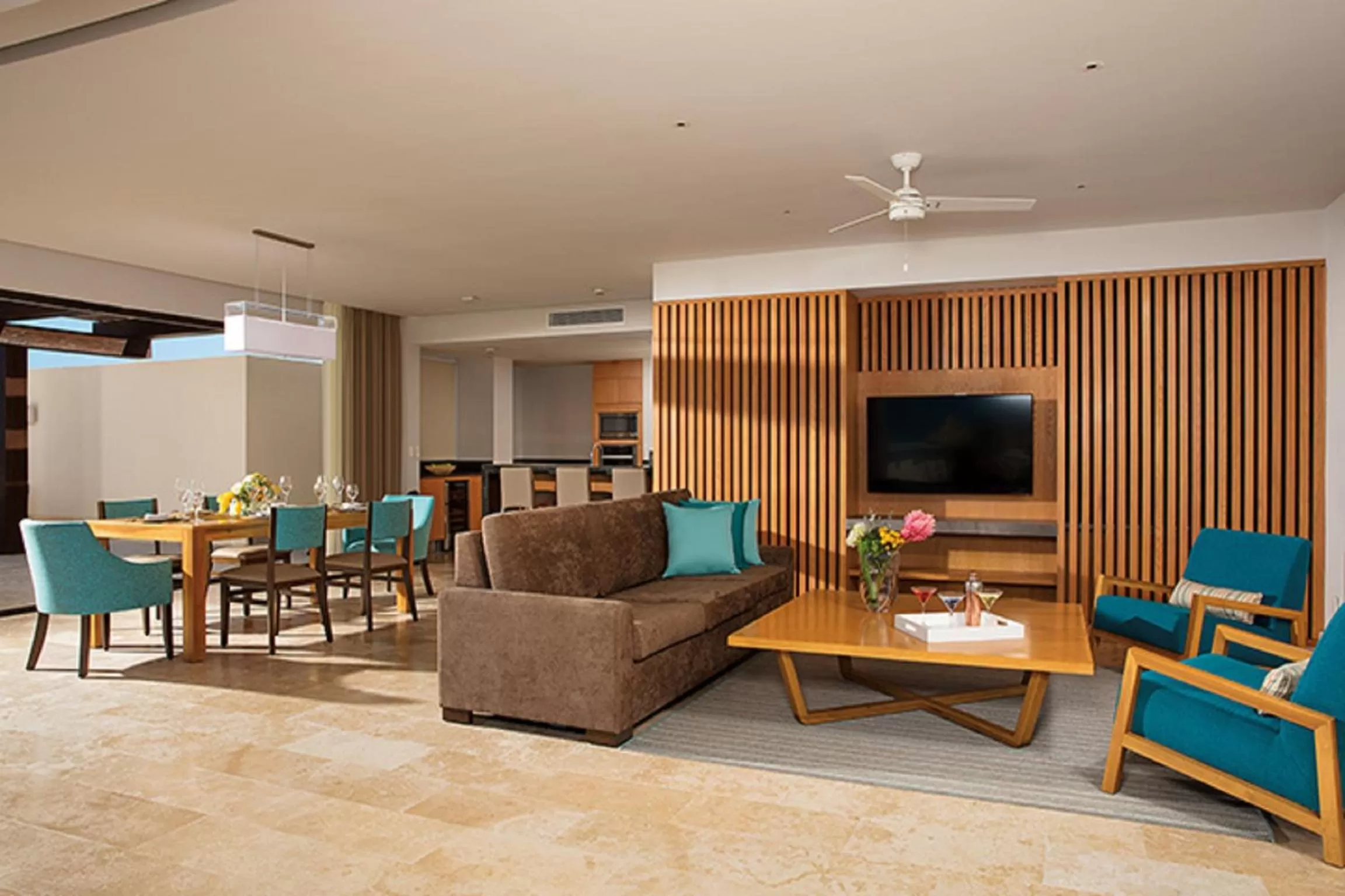 Property building in Dreams Playa Mujeres Golf & Spa Resort - All Inclusive