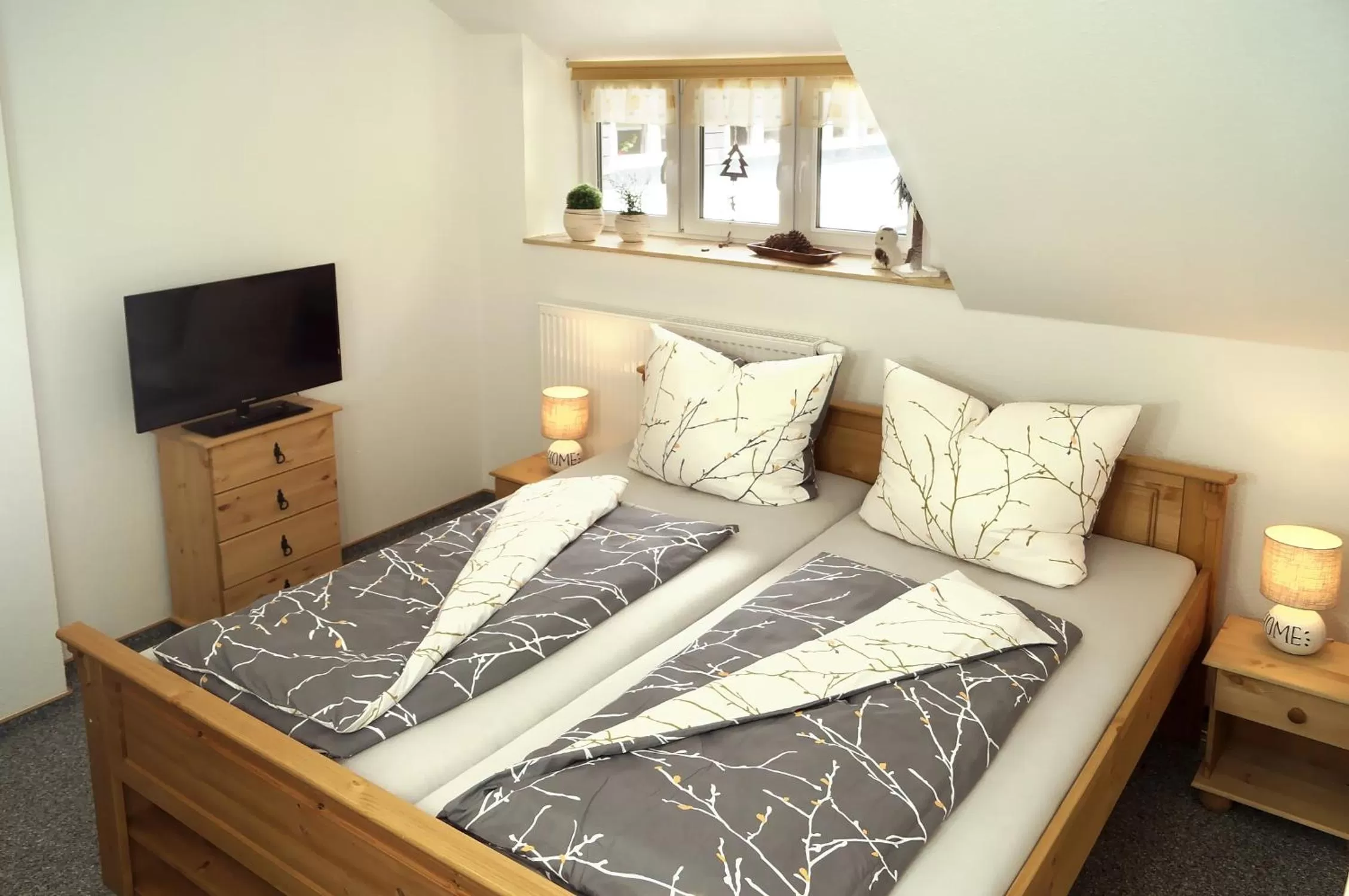 Bed in Erzgebirgshotel Misnia Bärenfels