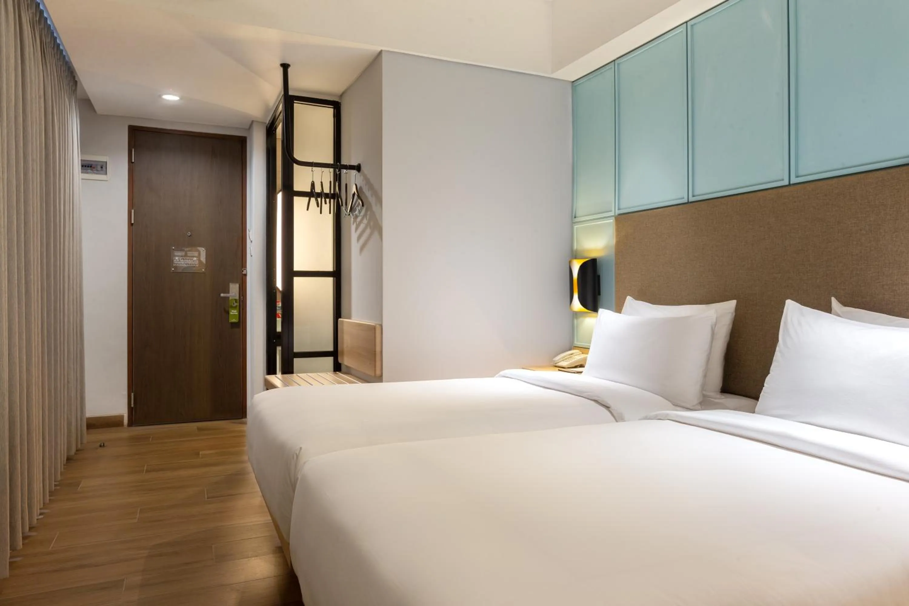 Bedroom, Bed in Hotel Santika Pasir Koja Bandung