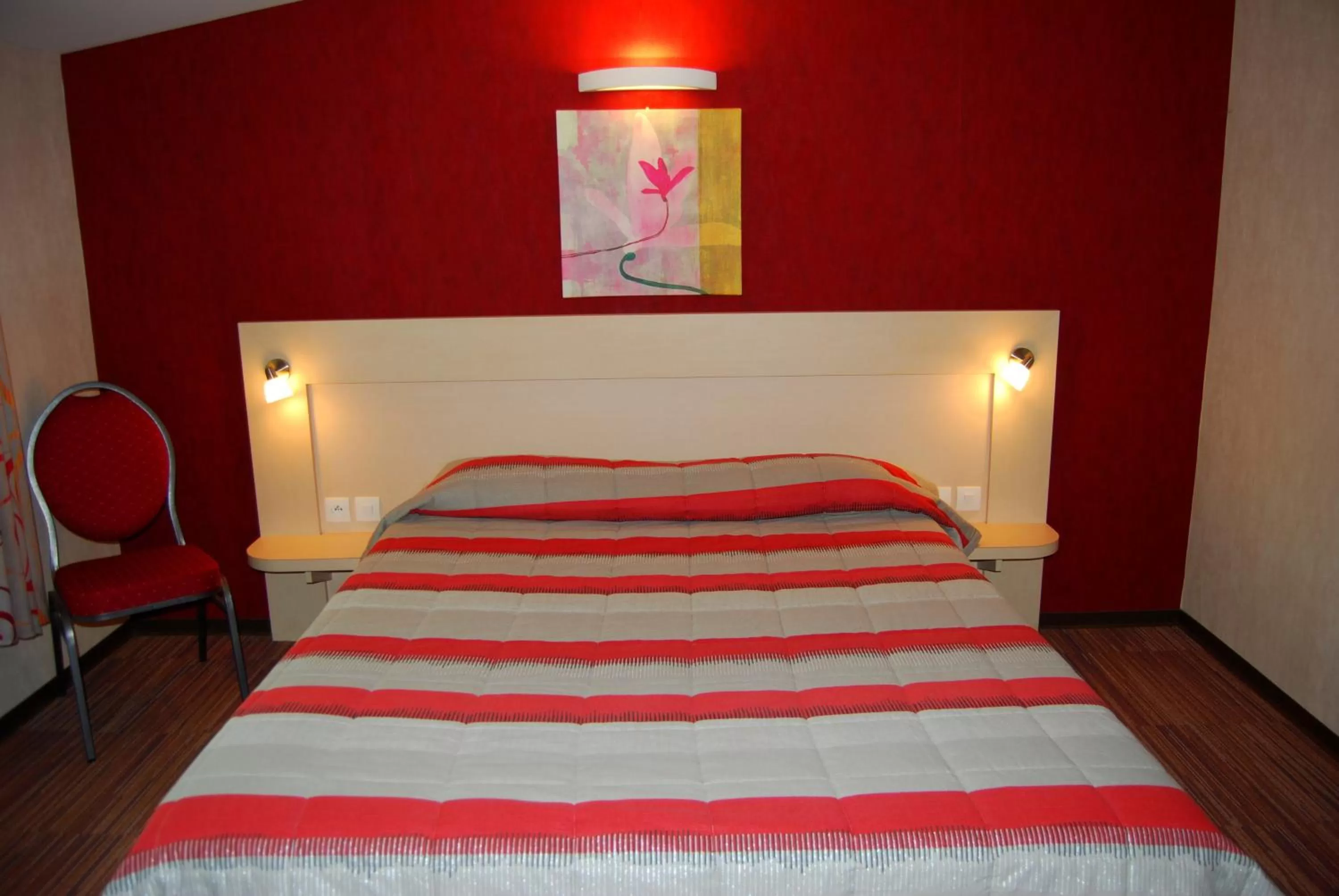 Photo of the whole room, Bed in Le Logis De La Lys