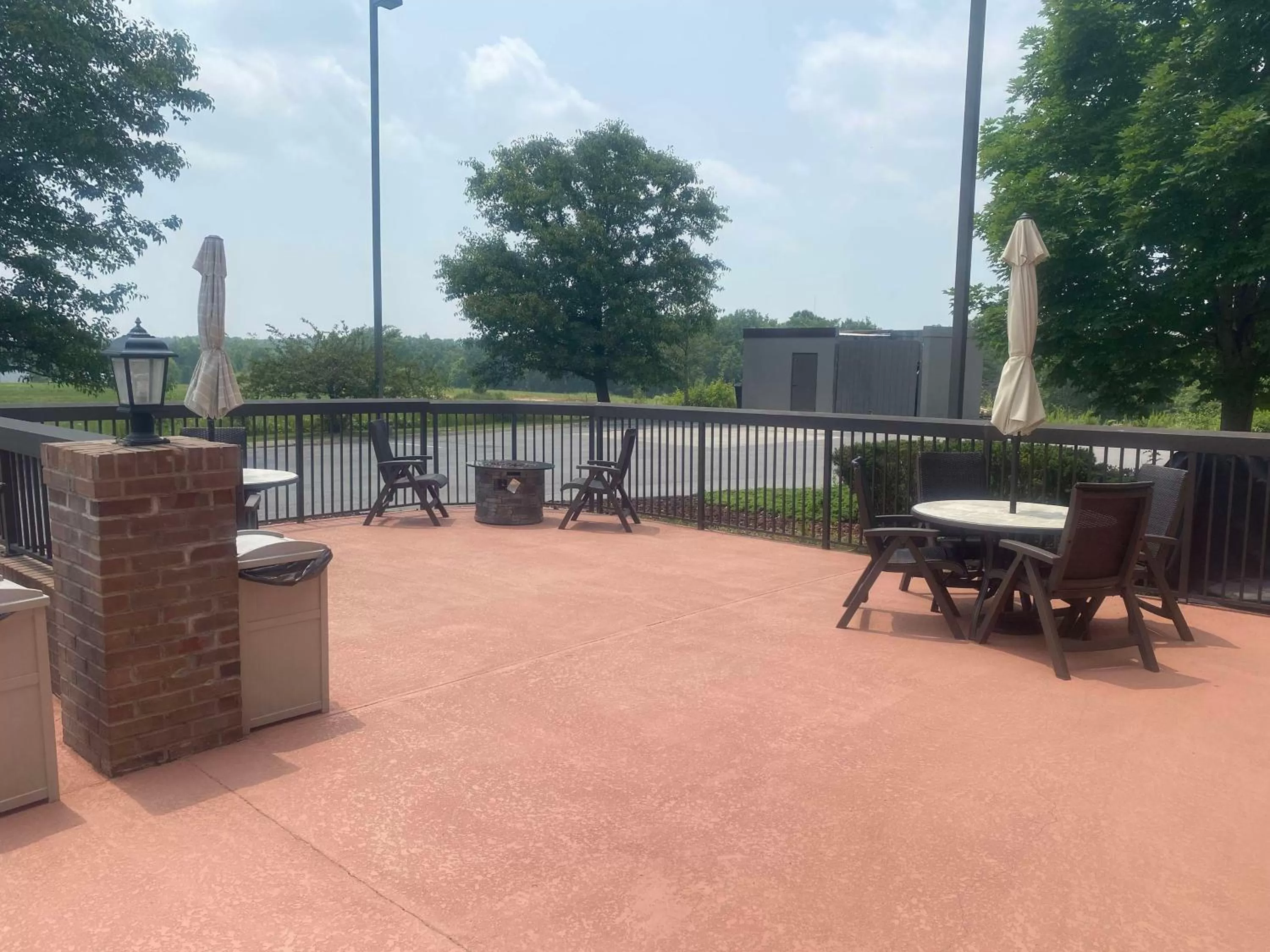 Pool view in Hampton Inn Corbin