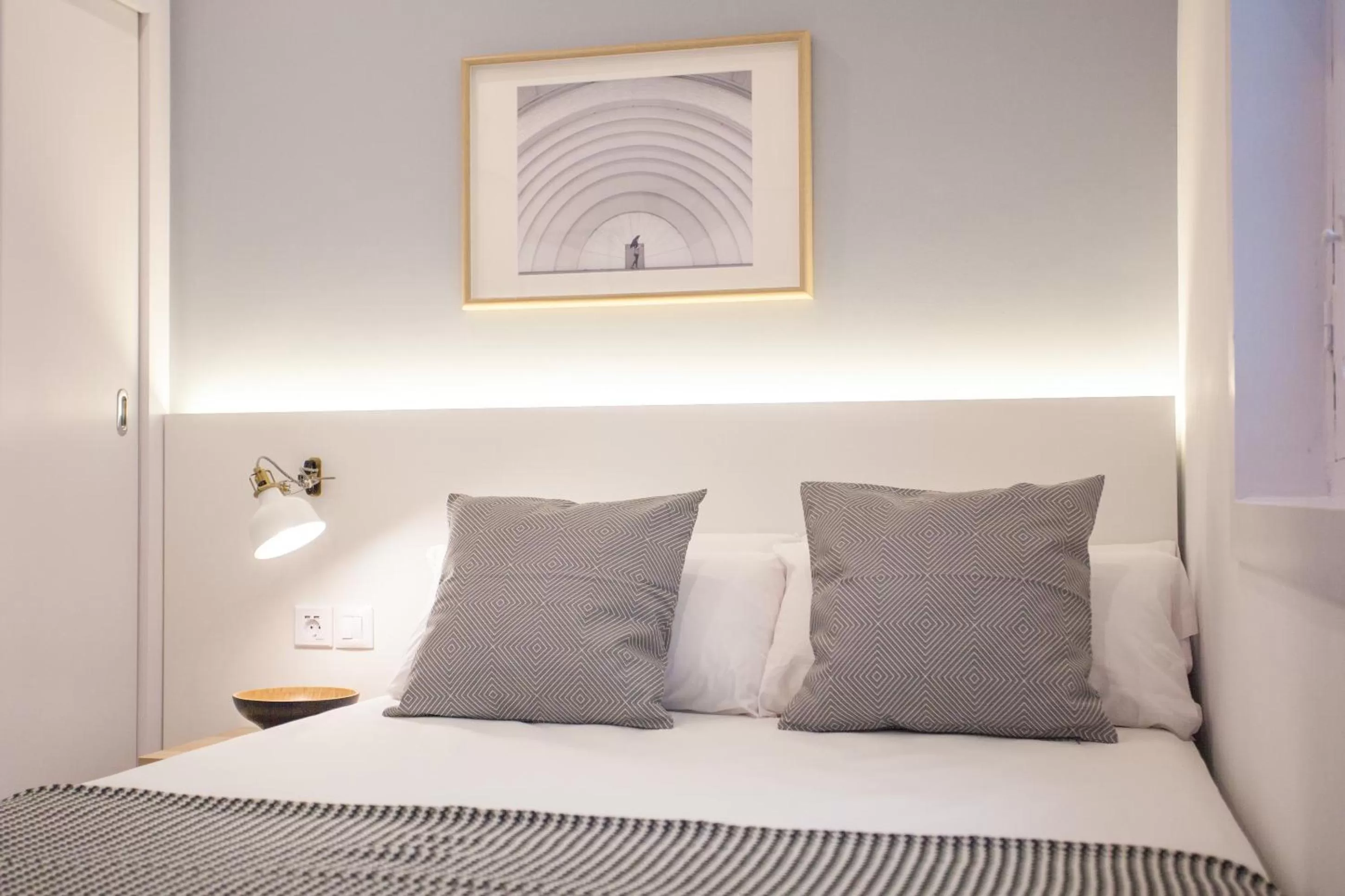 Bedroom, Bed in Gran Central Suites