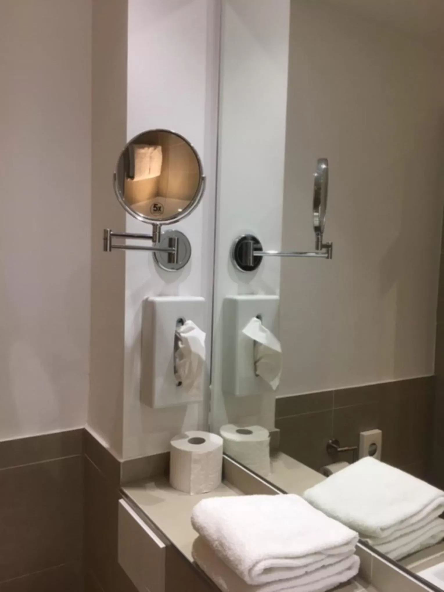 Bathroom in SleepySleepy Hotel Dillingen