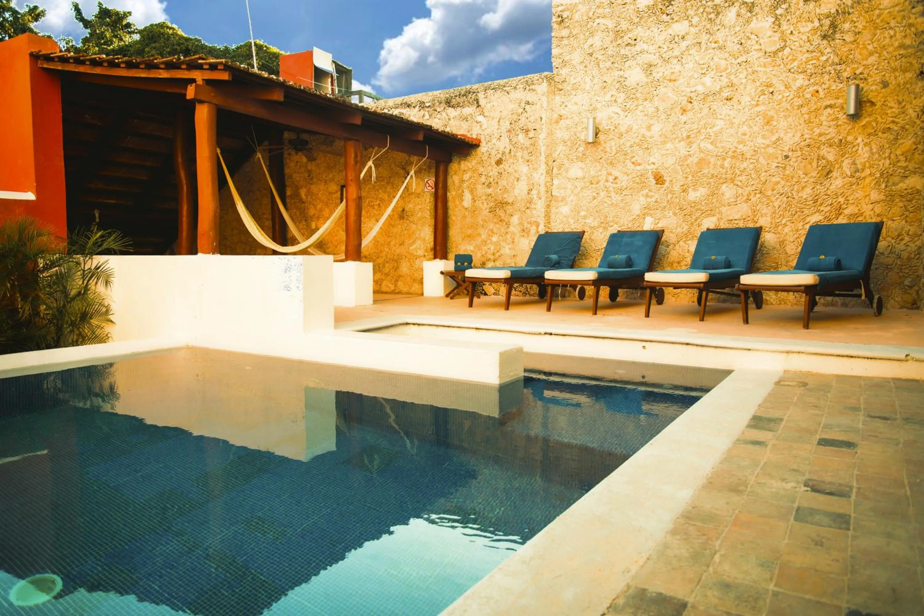 Swimming pool in Hotel Boutique Casa Don Gustavo, Campeche