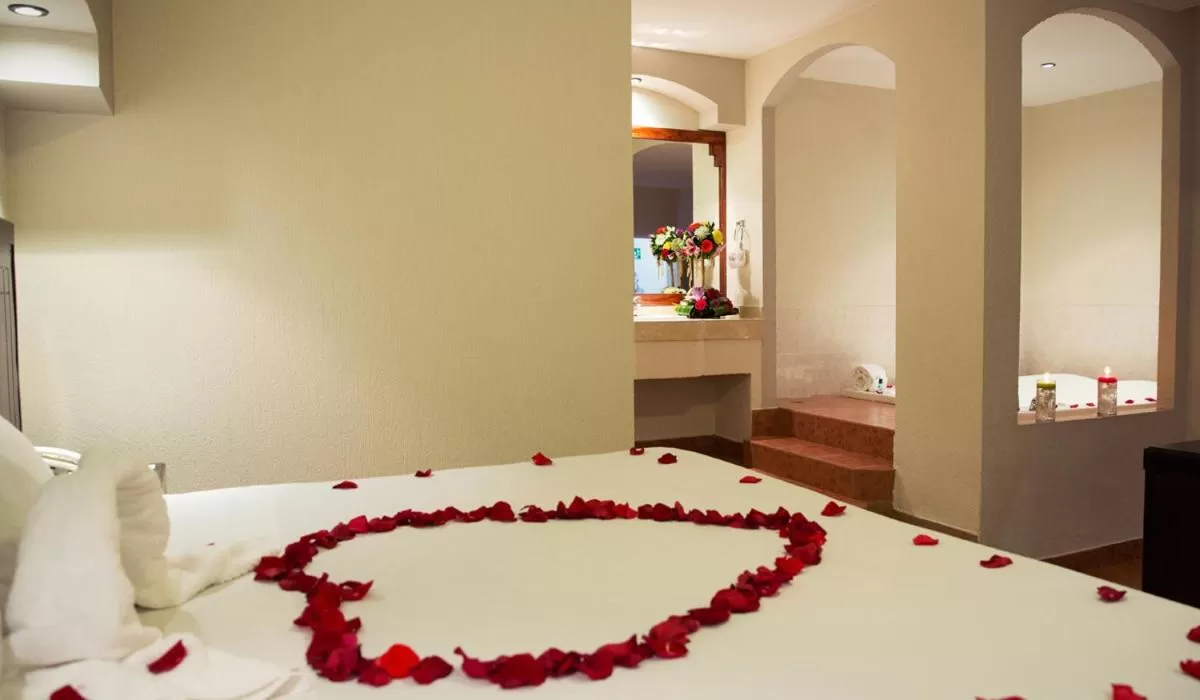 Spa and wellness centre/facilities, Bed in Hotel Principado Tijuana Aeropuerto