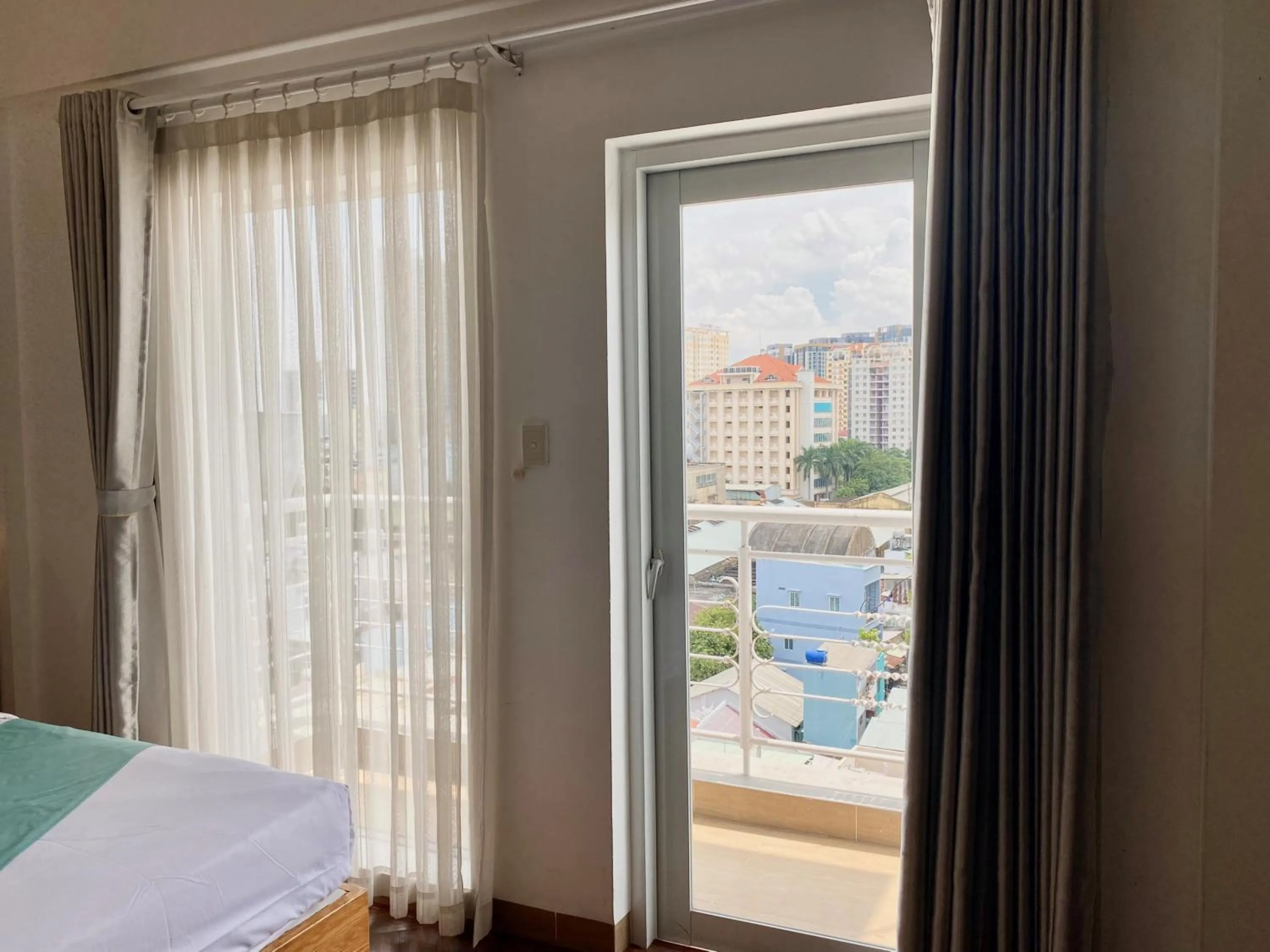 Balcony/Terrace in Sunshine Antique Hotel Saigon