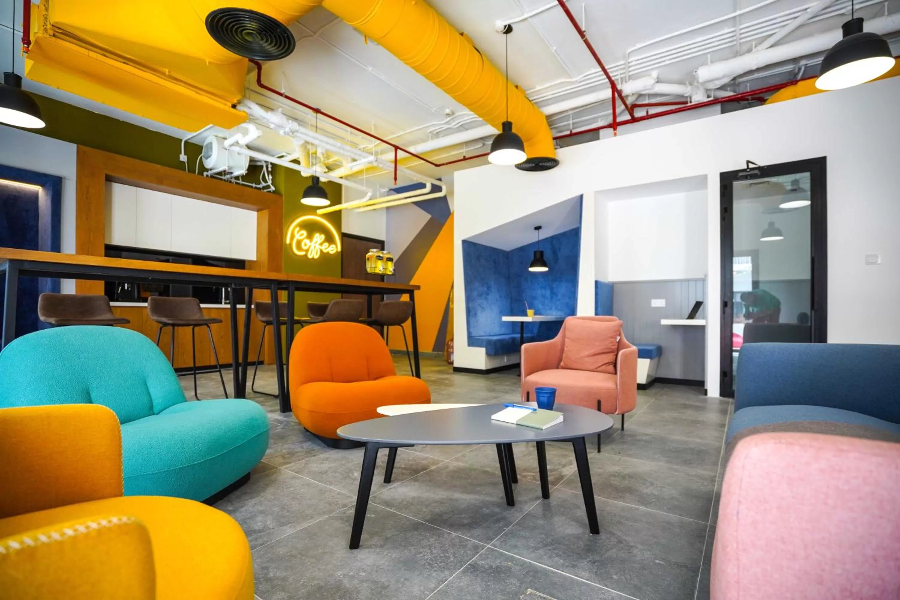Business facilities in YouCo coliving Dubai