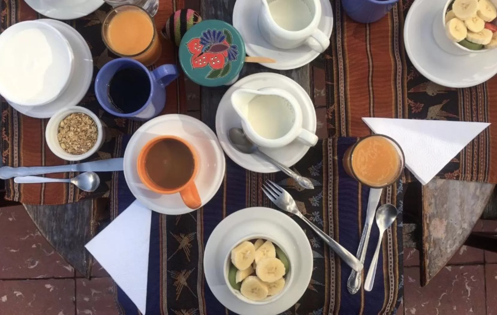 Breakfast in La Posada del Quinde