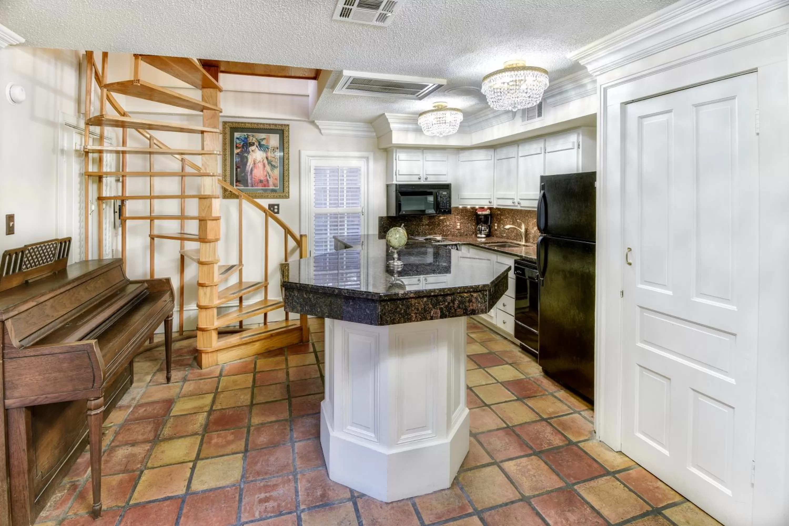 Kitchen or kitchenette in Chateau Orleans