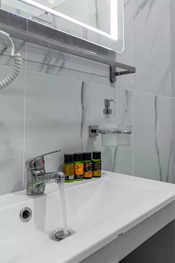 Comfort Stay Athens Airport Hotel - FREE shuttle from and to the airport