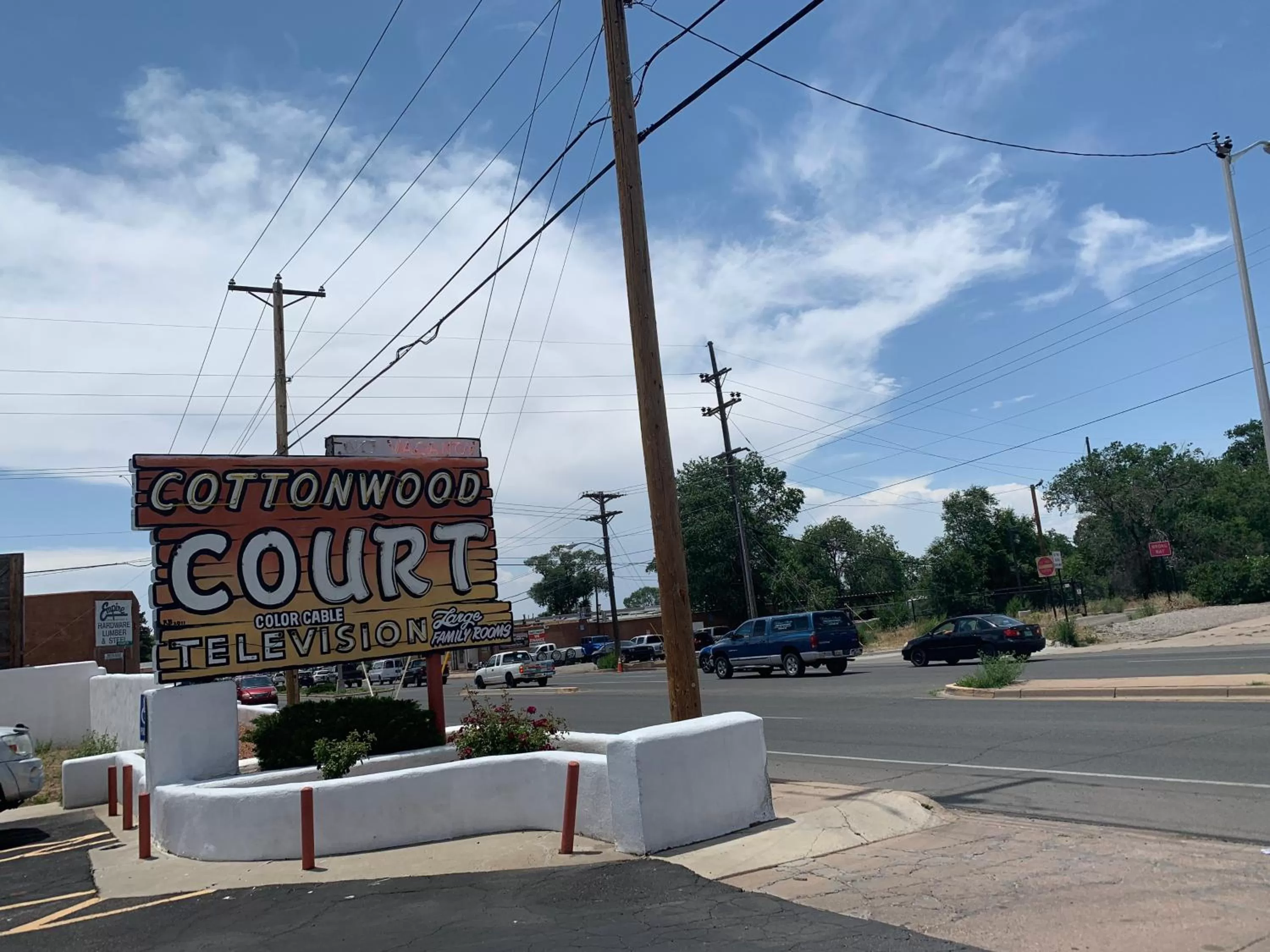 Cottonwood Court Motel