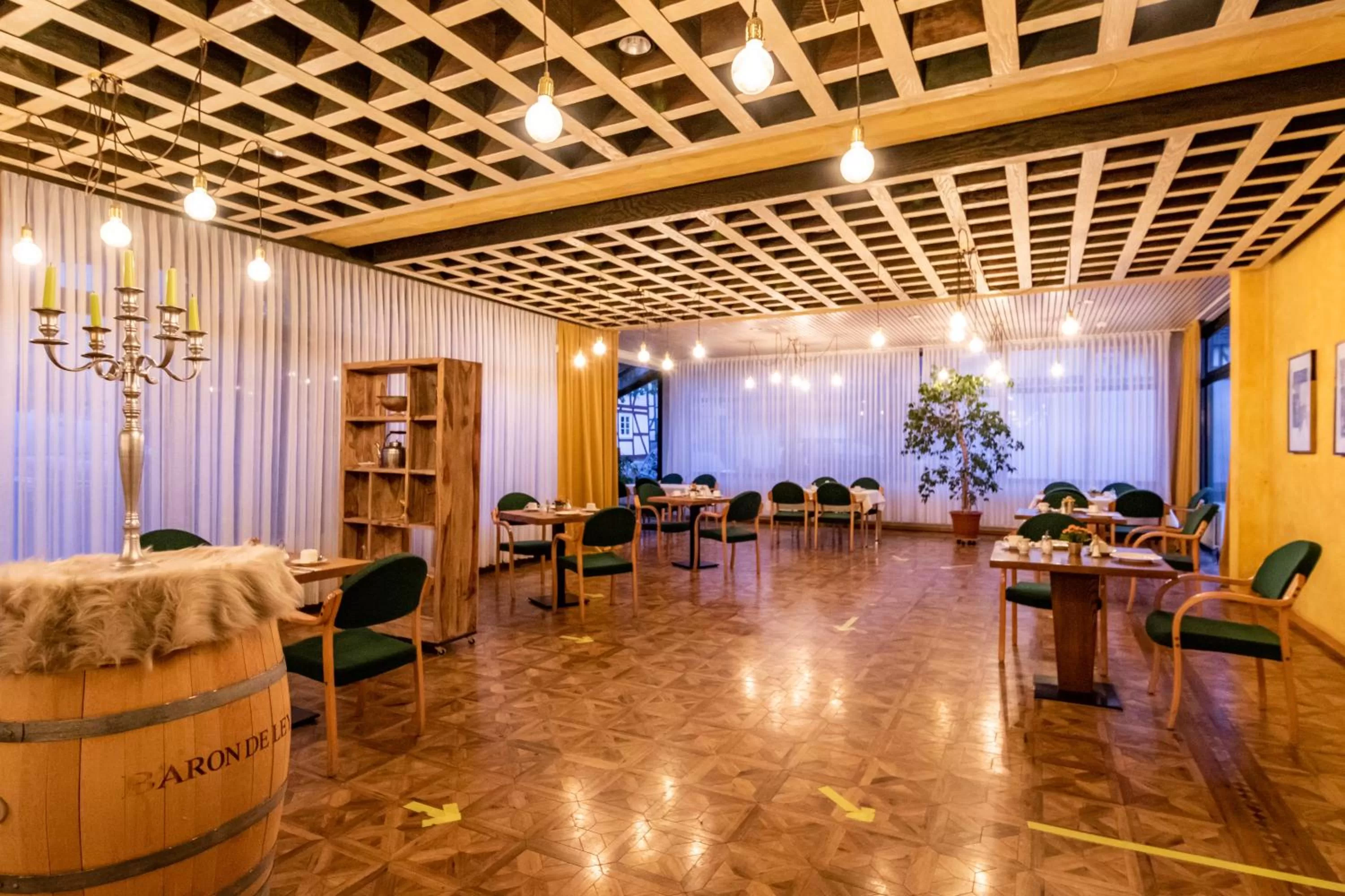 Breakfast in Hotel Goldflair am Rathaus