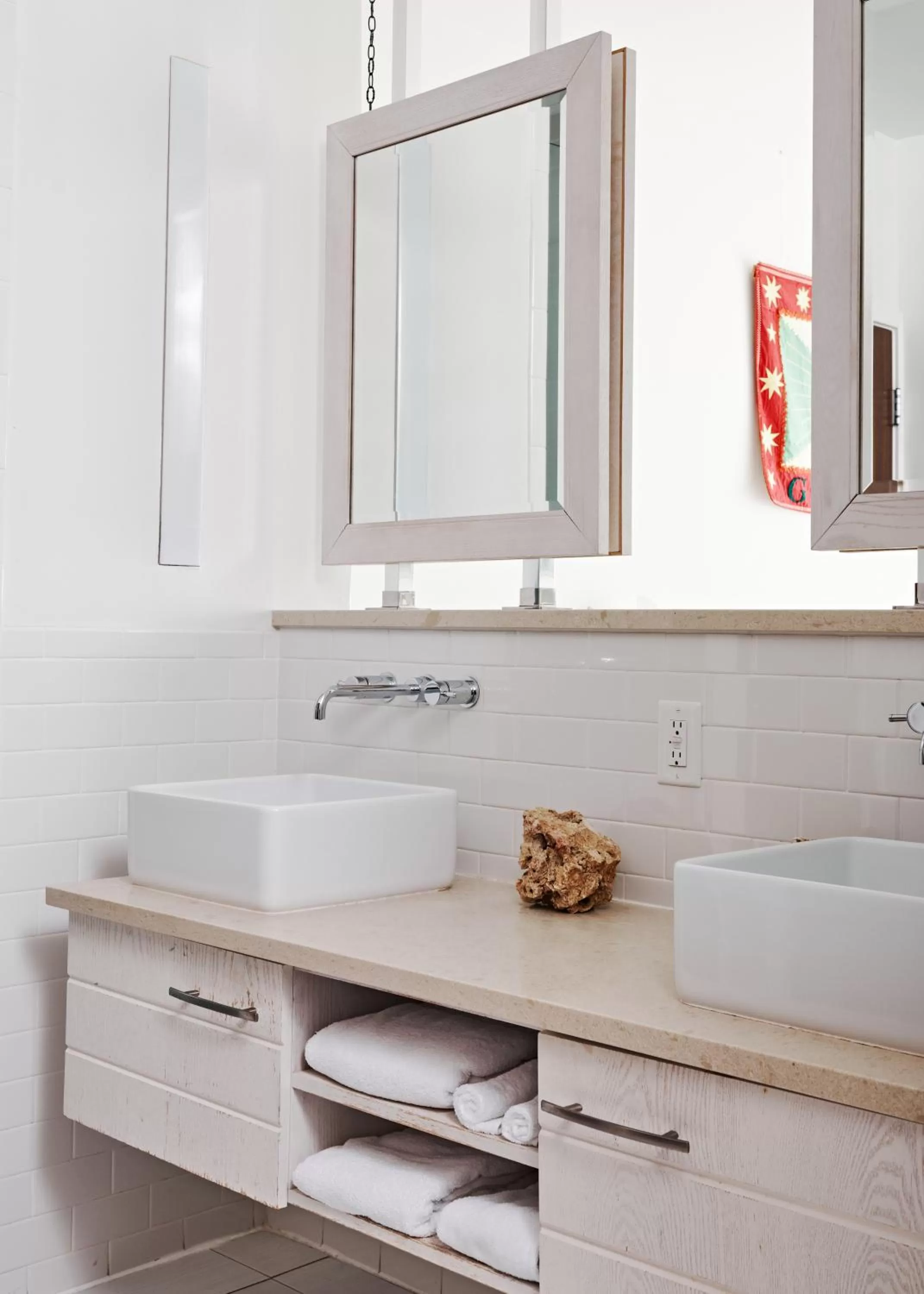 Bathroom in Bungalow Hotel
