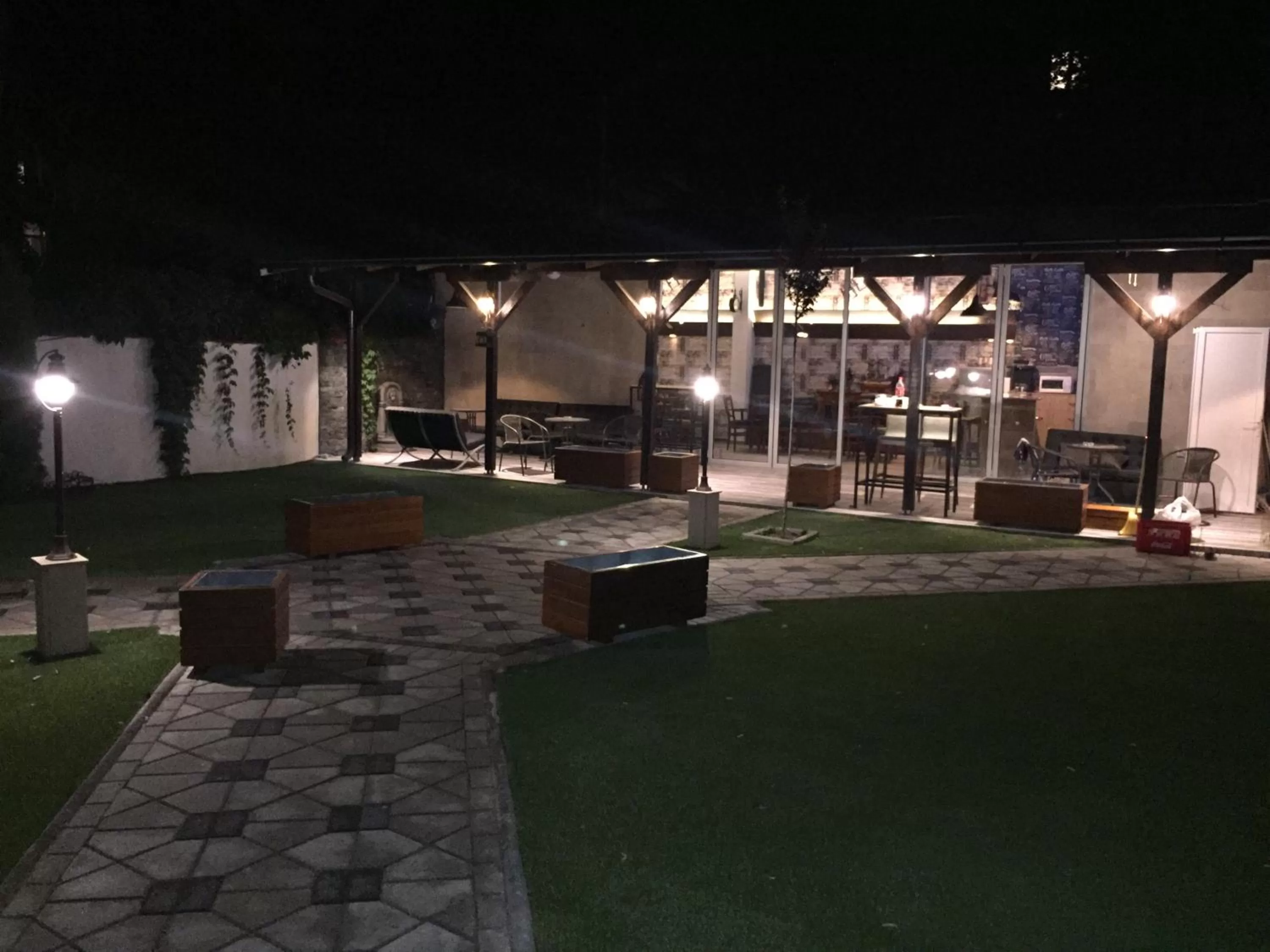 Patio in Villa Nina Hotel & Lounge bar