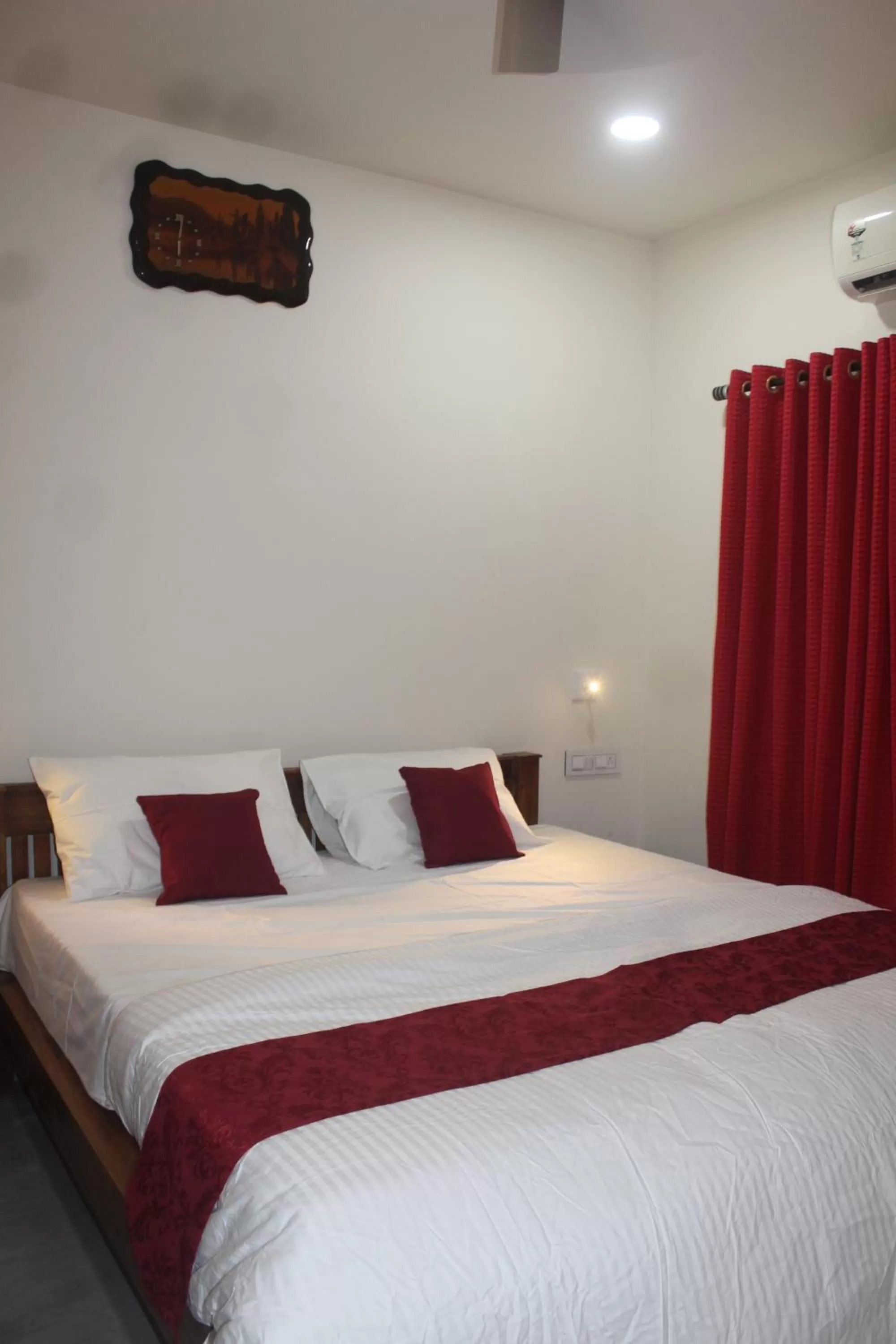 Bed in Nature Villa Kochi