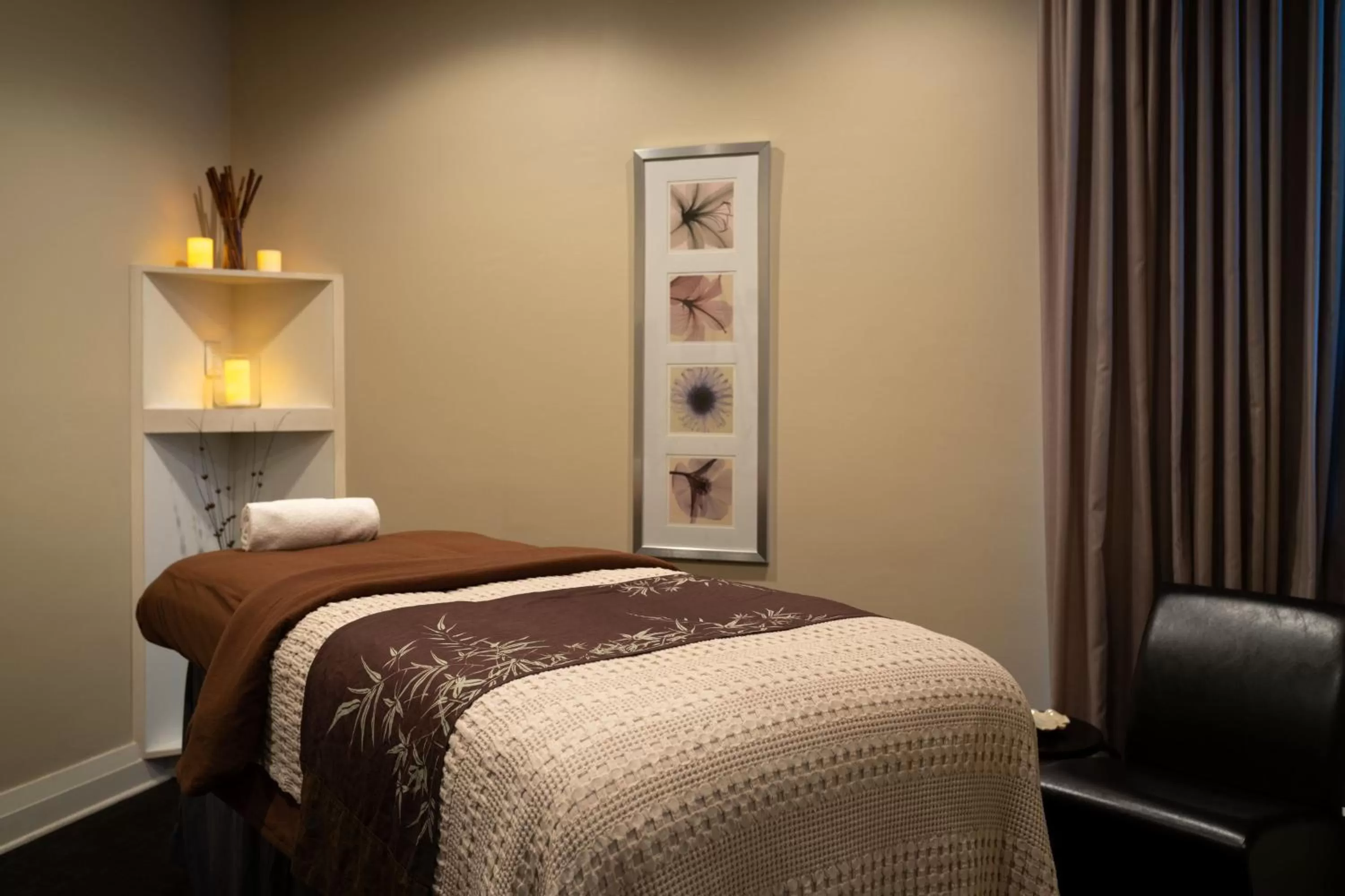 Spa and wellness centre/facilities, Bed in Clearwater Beach Marriott Resort on Sand Key