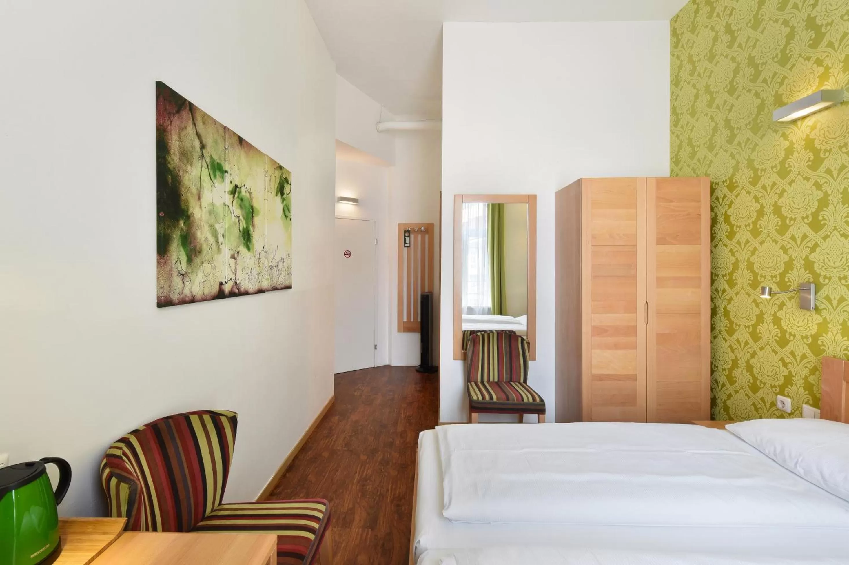 Photo of the whole room, Bed in Hotel Mocca