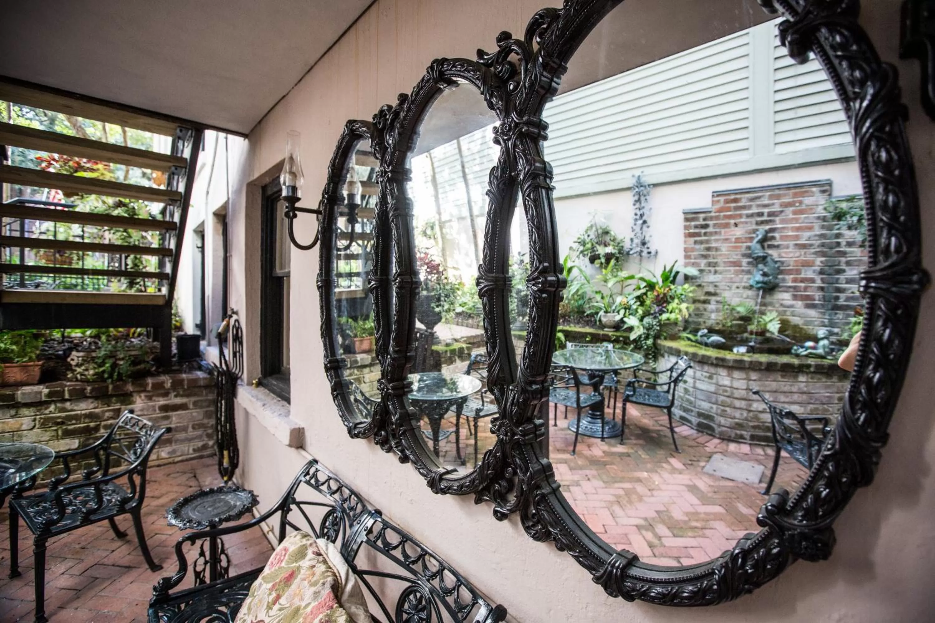 Garden in Ballastone Inn