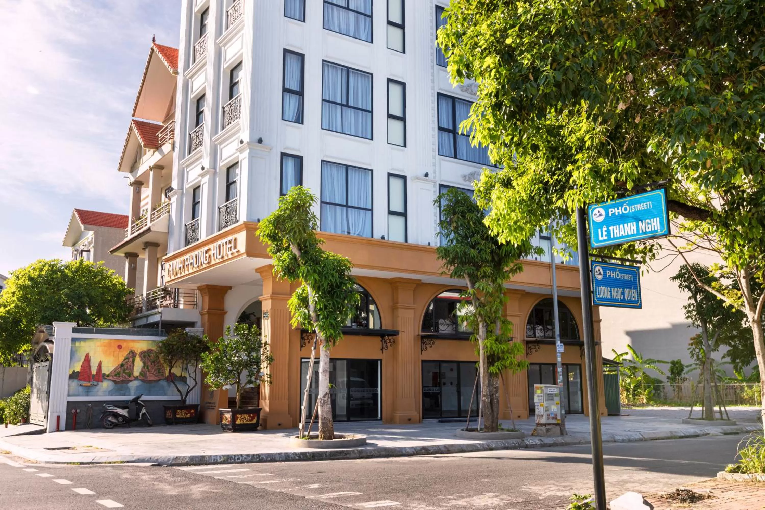 Property building in Minh Phong Hotel Ha Long