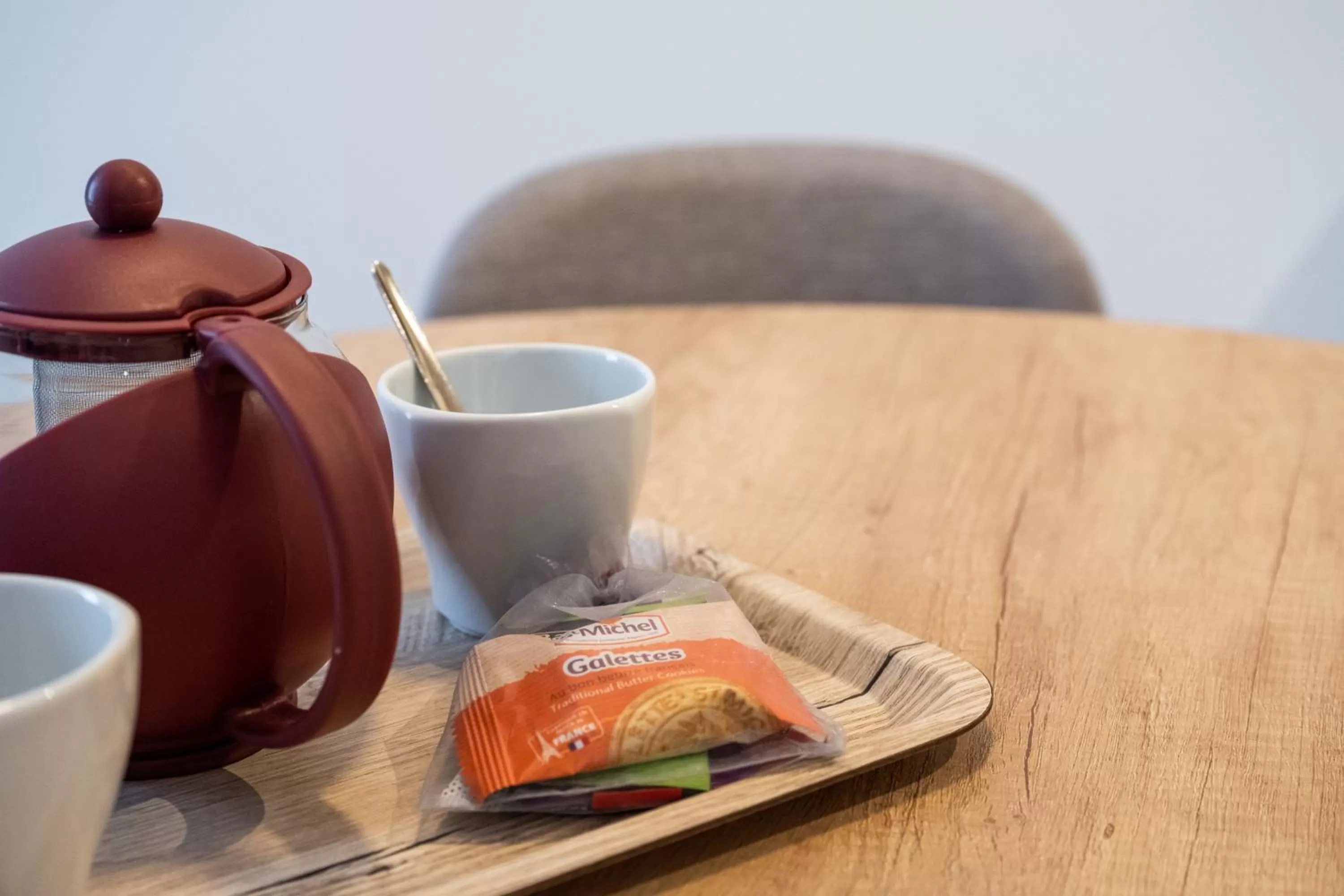 Coffee/tea facilities in Apparthotel Privilodges Le Royal