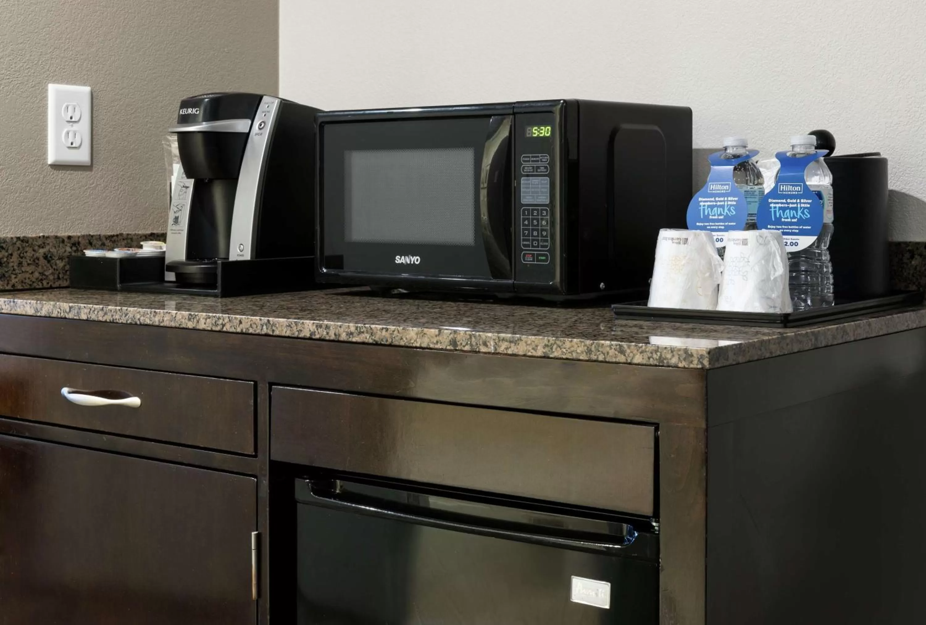 Photo of the whole room in Hilton Garden Inn Dothan