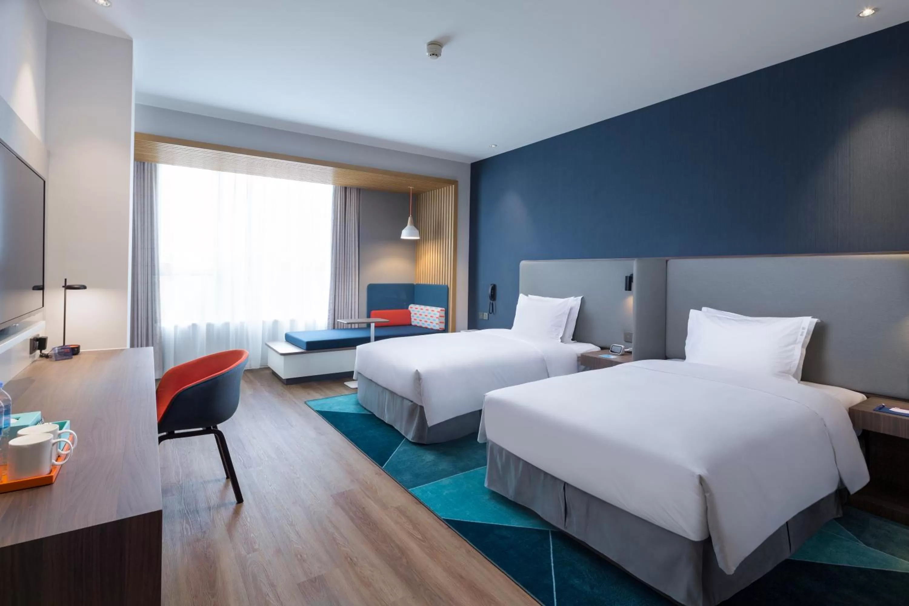 Bed in Holiday Inn Express Shanghai Kangqiao by IHG