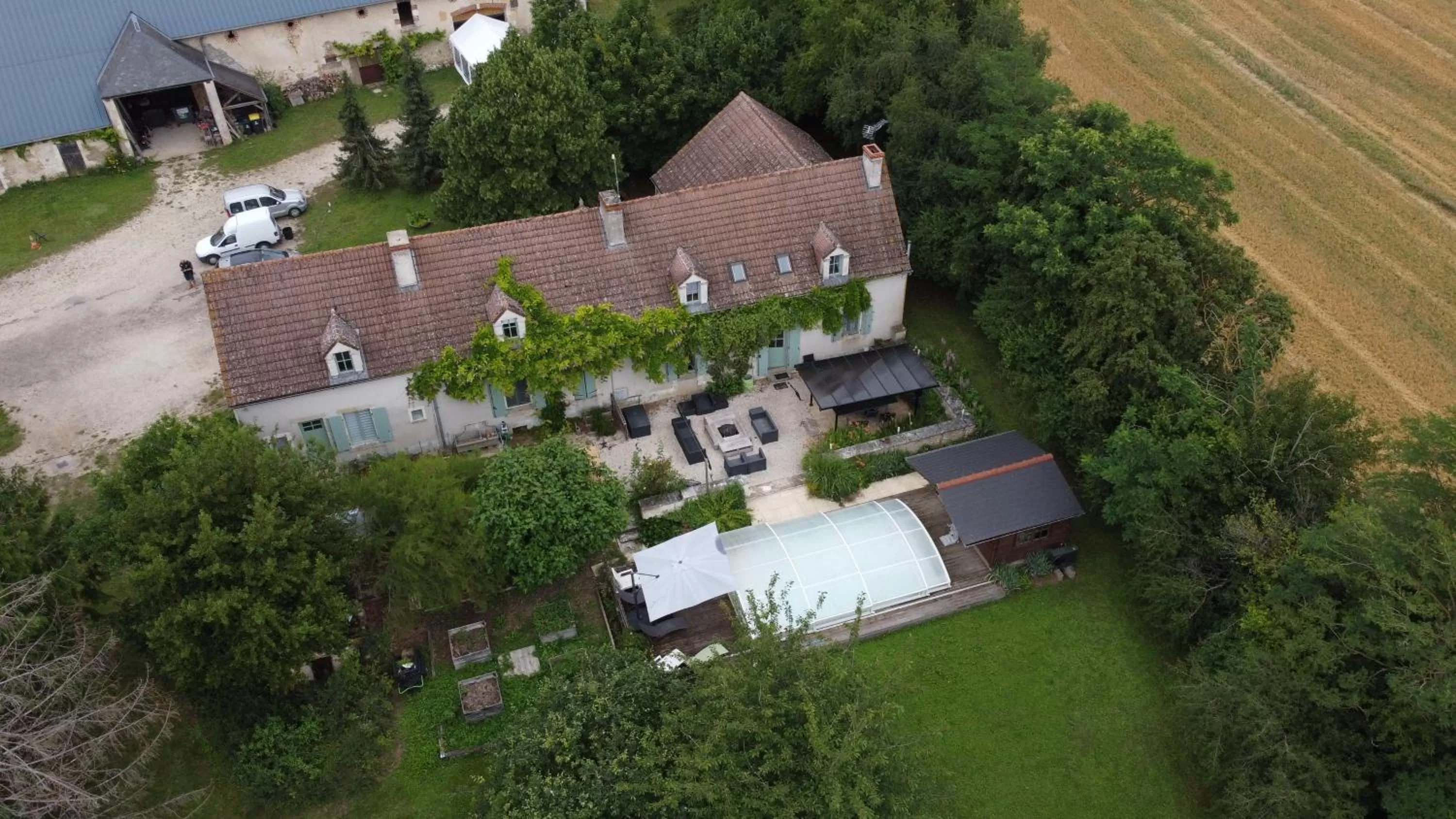 Bird's-eye View in LA PETITE NOUE