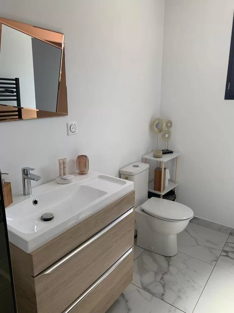 Bathroom in Amoremio