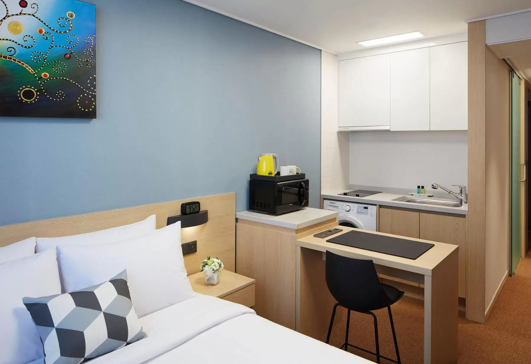 Shower, Bed in Days Hotel & Suites by Wyndham Incheon Airport