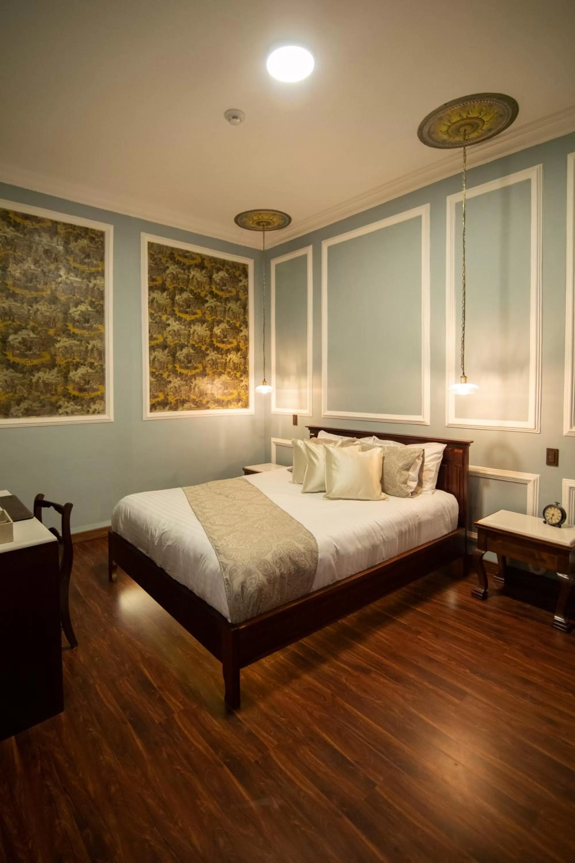 Photo of the whole room, Bed in Casa Bolívar Hotel Museo