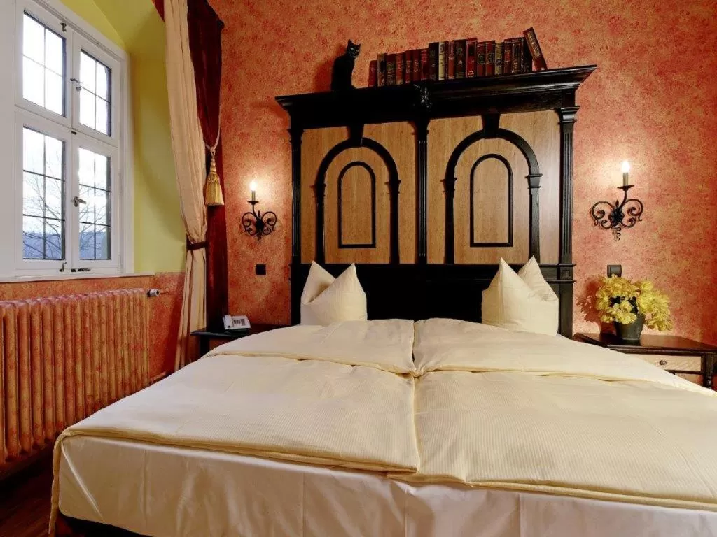 Bed in Trip Inn Hotel Der Adelshof